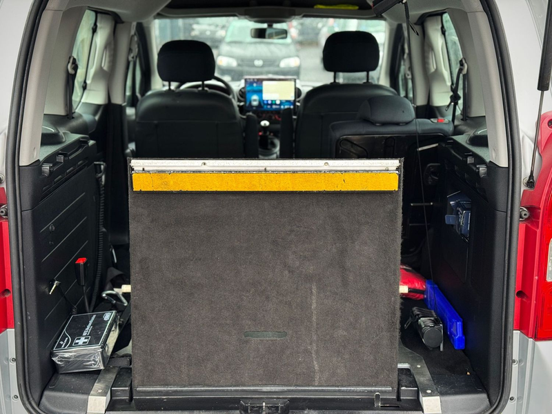 Peugeot Partner 'Behindertengerecht-Rampe'E.Seilwinde'Klima' — photo 2