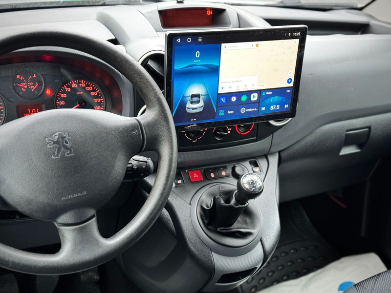 Peugeot Partner 'Behindertengerecht-Rampe'E.Seilwinde'Klima' — photo 7