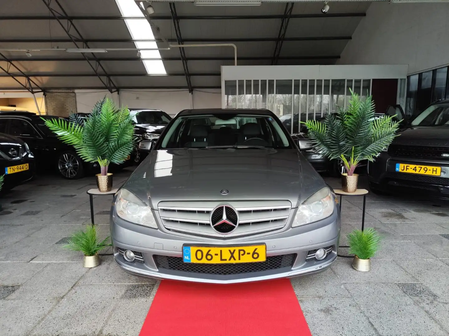 Mercedes-Benz C 180 CDI MANUAL SEDAN AVANTGARDE FACELIFT! Grijs - 1