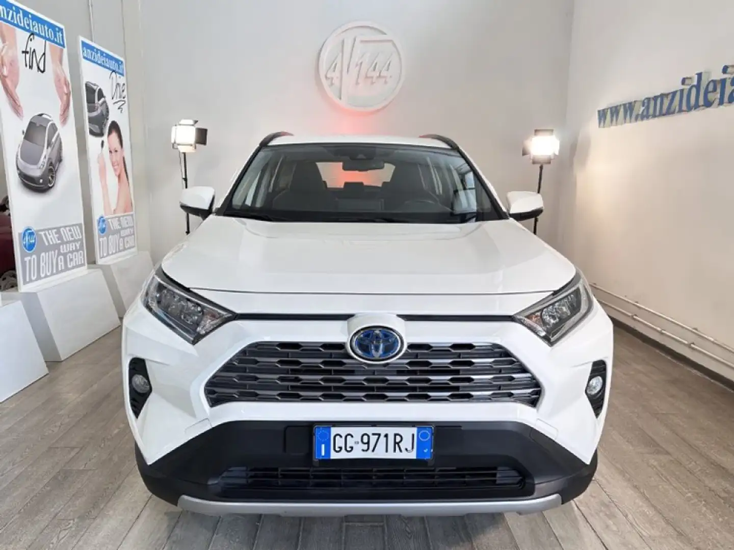 Toyota RAV 4 2.5 Hybrid (218CV) E-CVT Active Bianco - 2