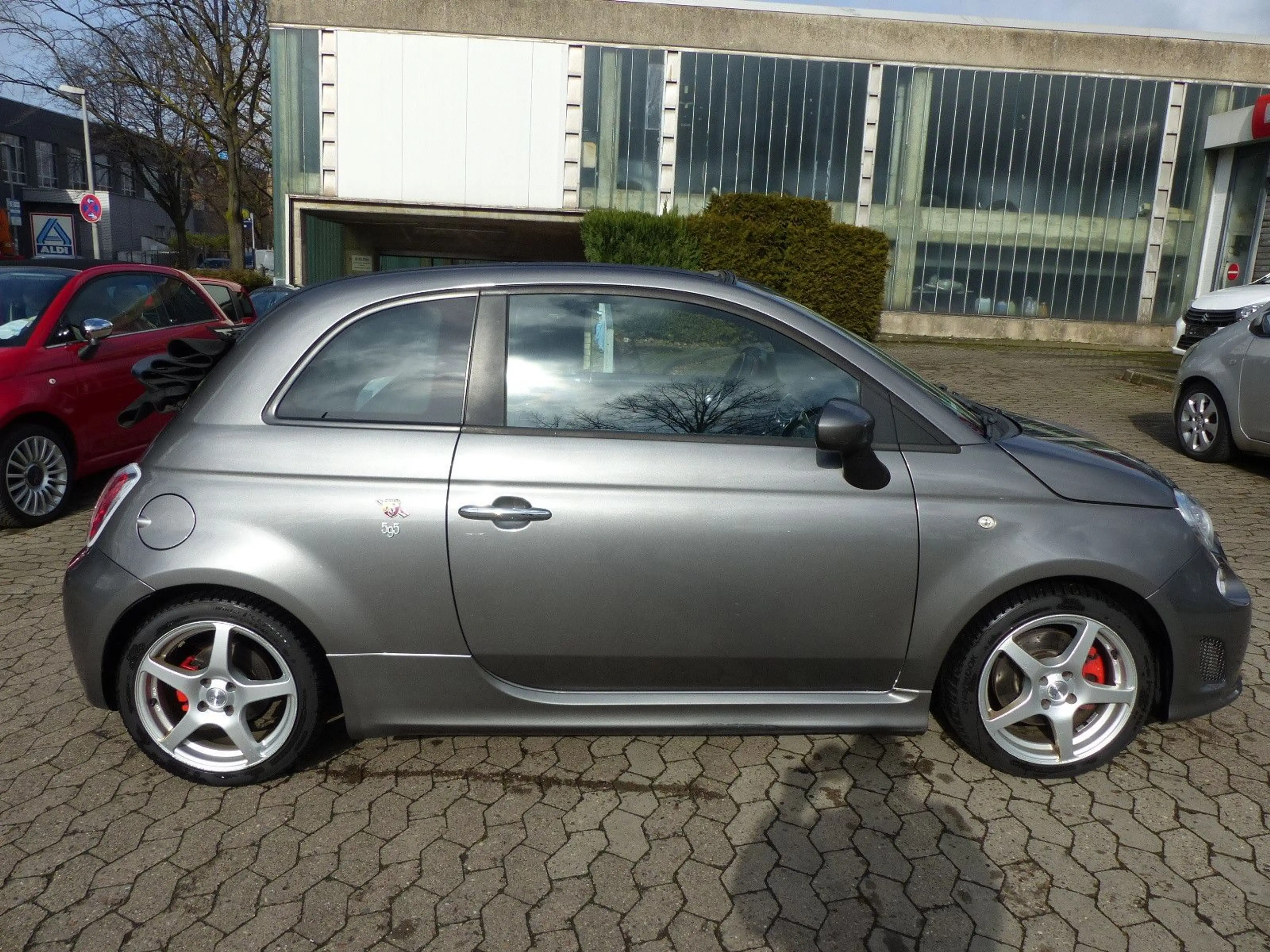 Abarth 595C Cabrio Leder/Klimaaut/Xenon/2.Hd/PDC — photo 6