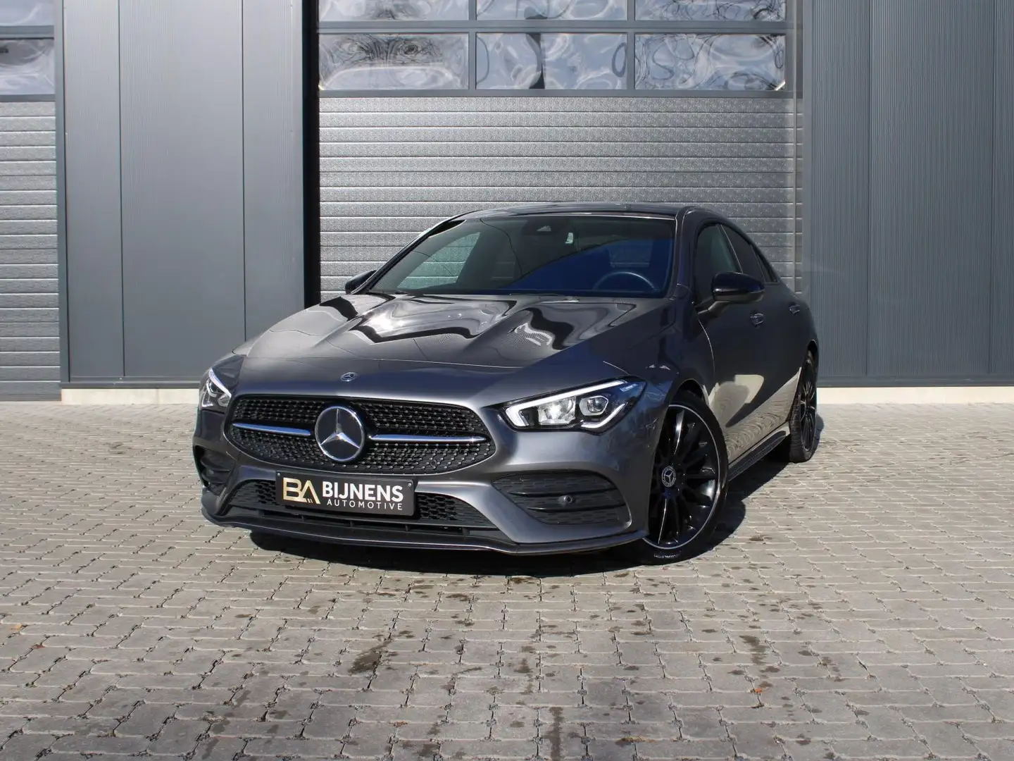 Mercedes-Benz CLA 180 CLA 180 7G-DCT AMG Line Grijs - 1