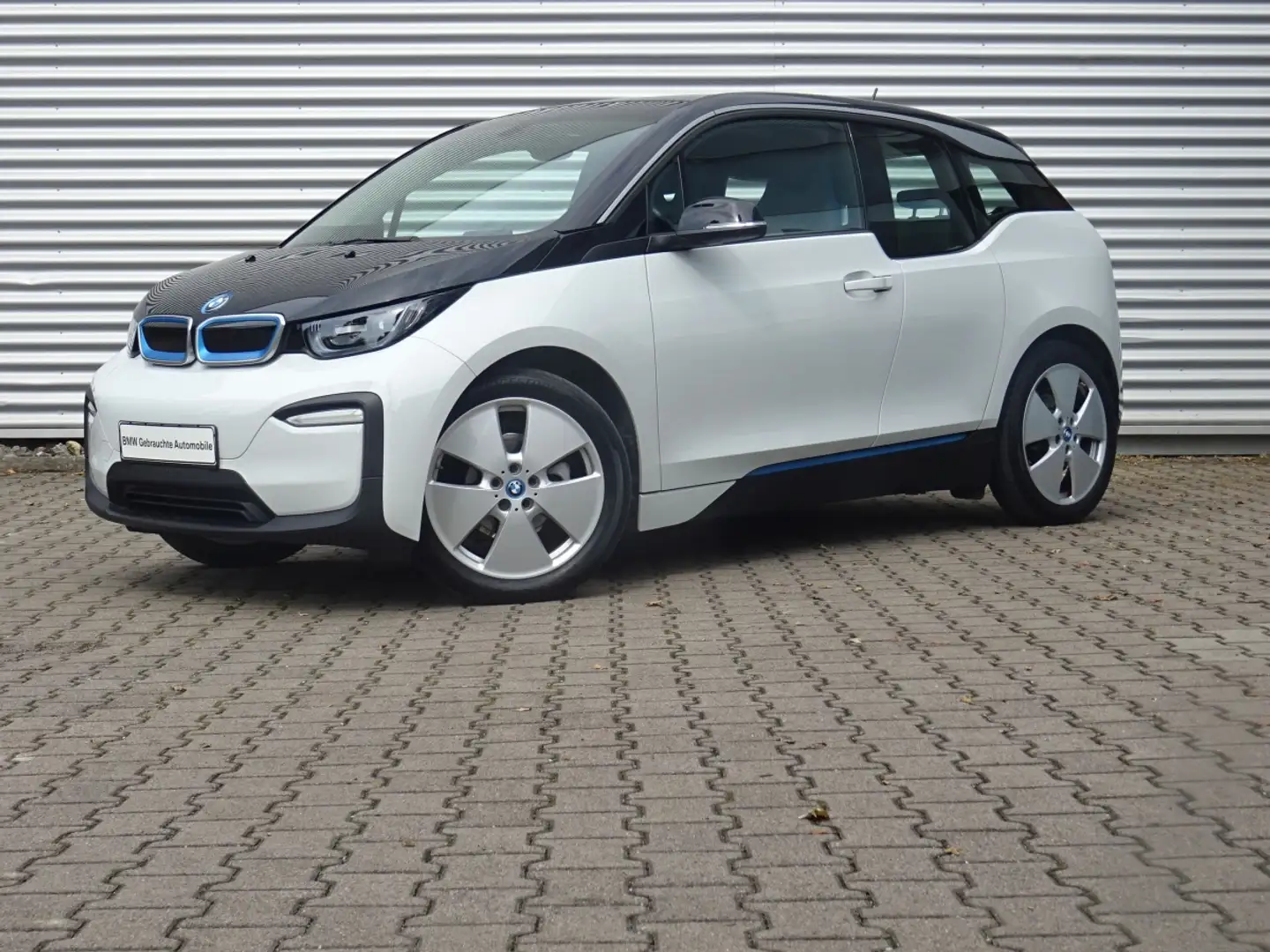 BMW i3 120 Ah Comfort-Paket LED Navi Wärmepumpe Weiß - 1