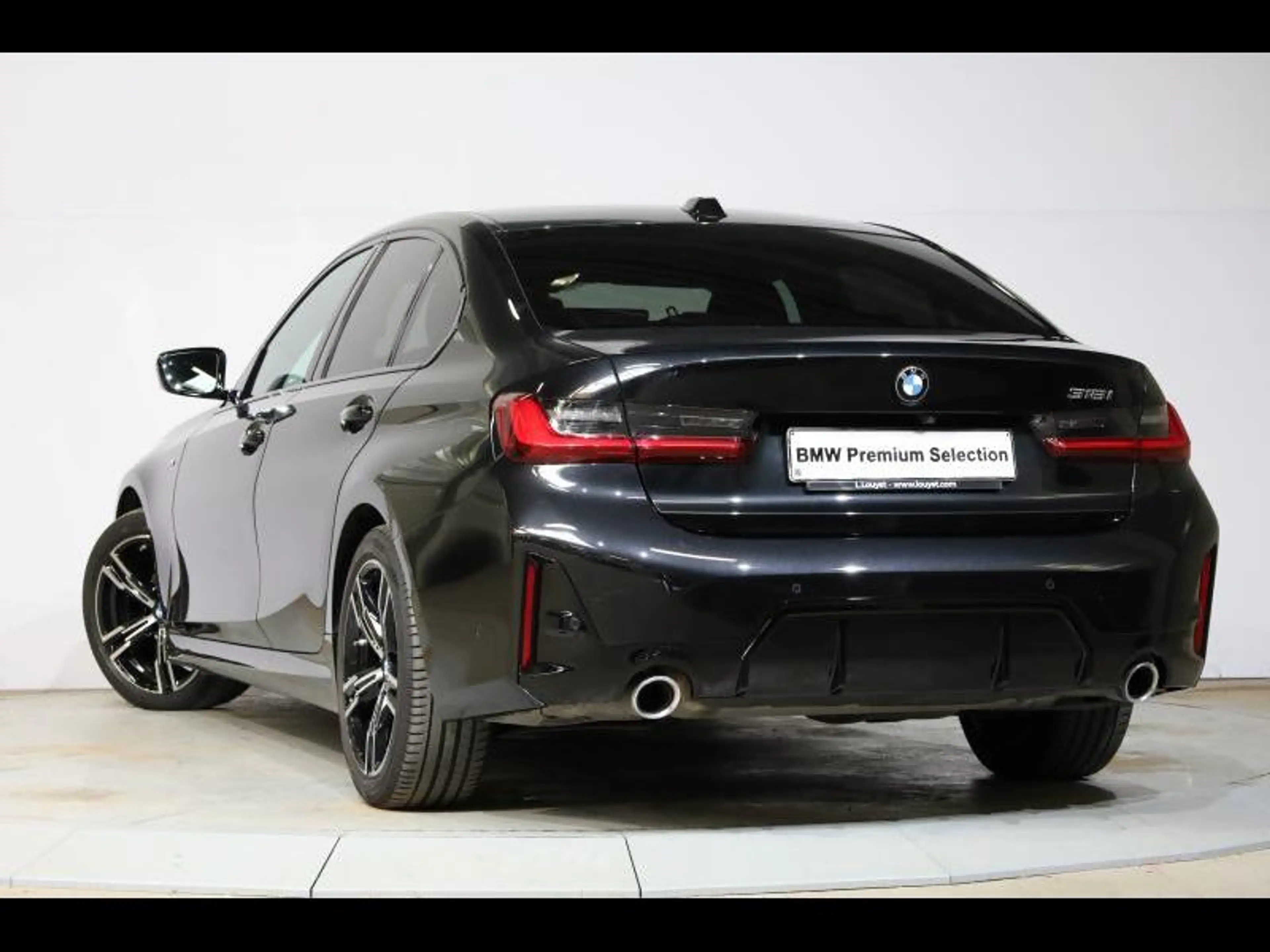 BMW 318 i Berline Kit M Sport — photo 5