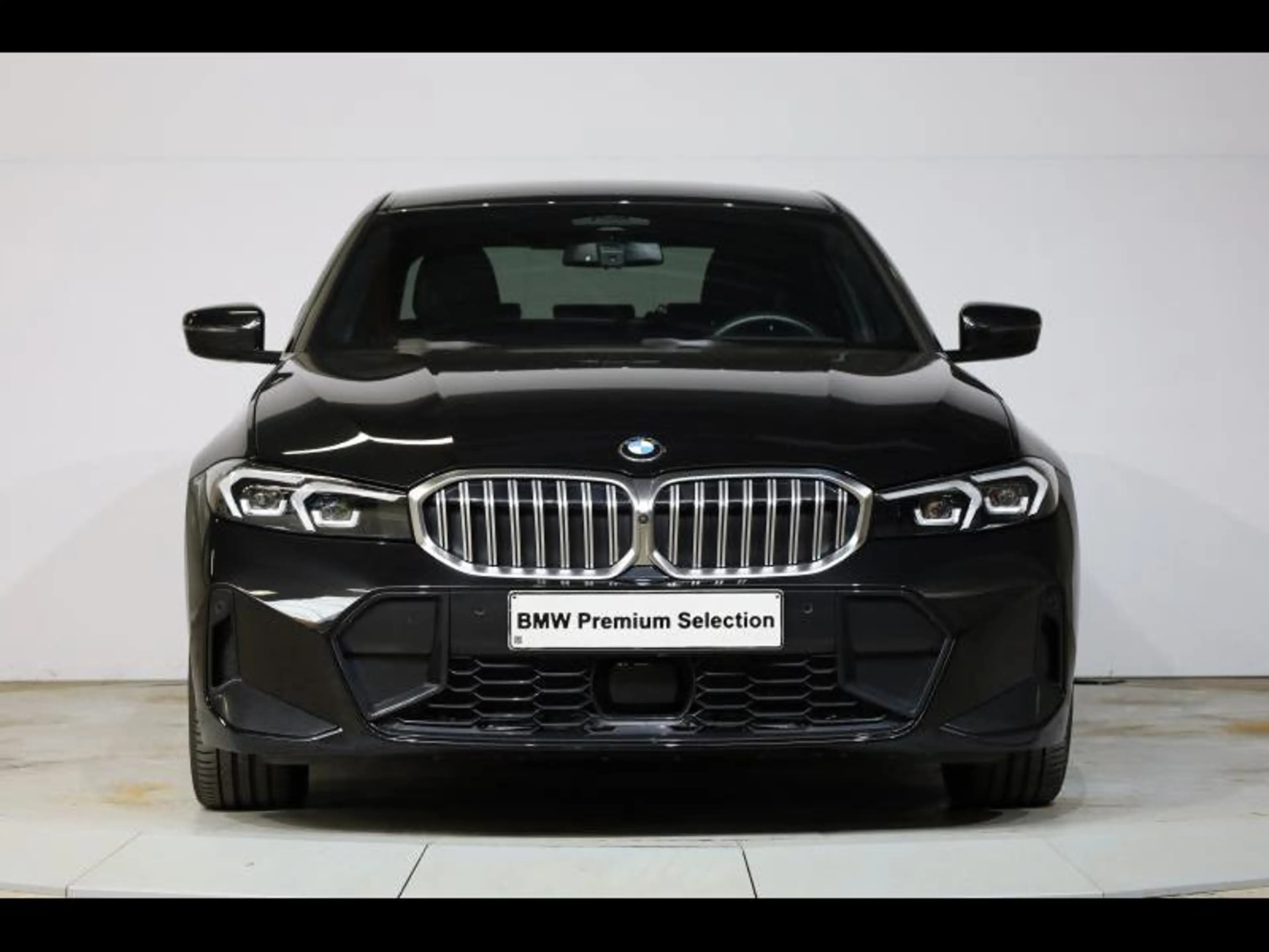 BMW 318 i Berline Kit M Sport — photo 2