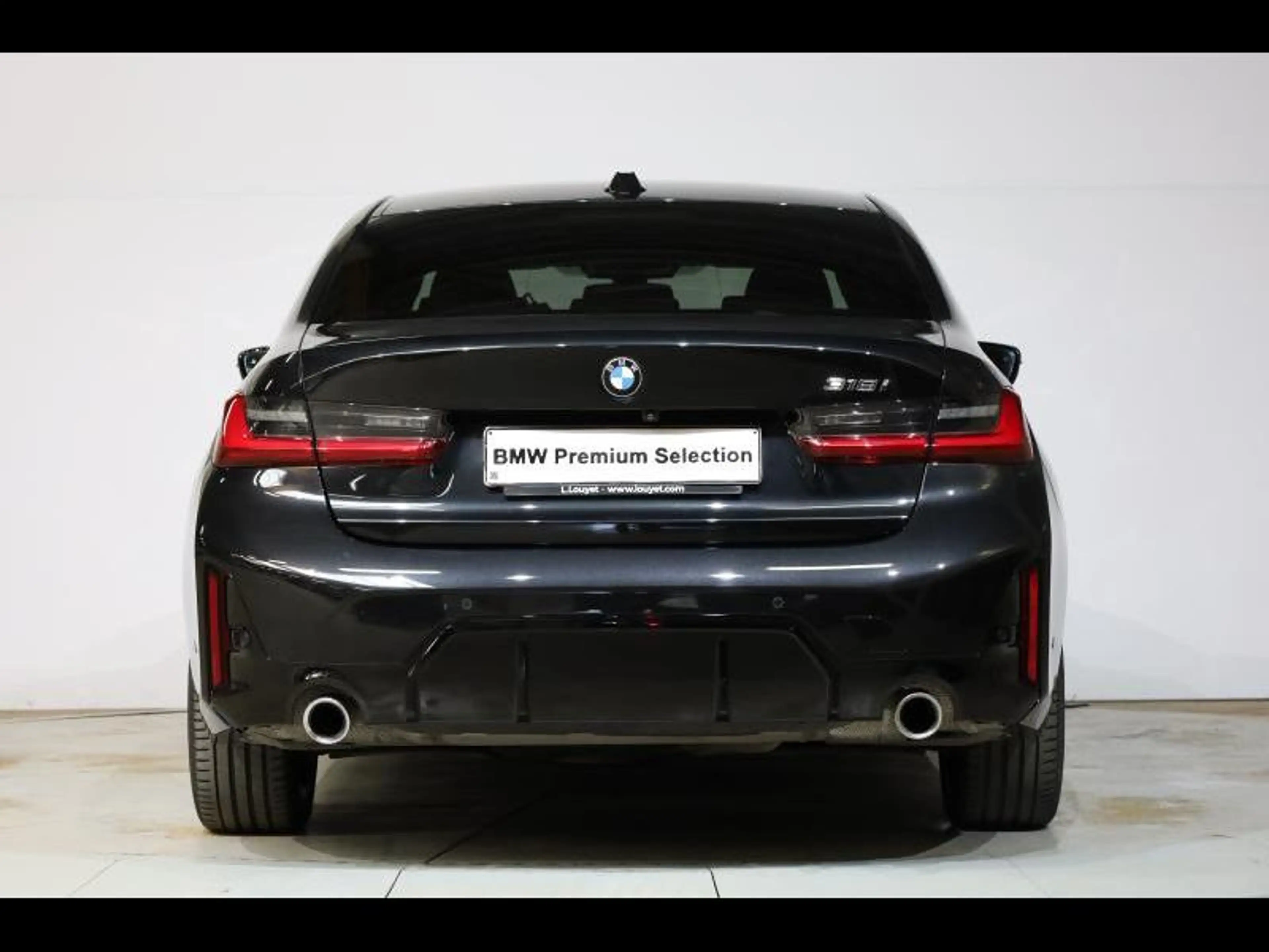 BMW 318 i Berline Kit M Sport — photo 4
