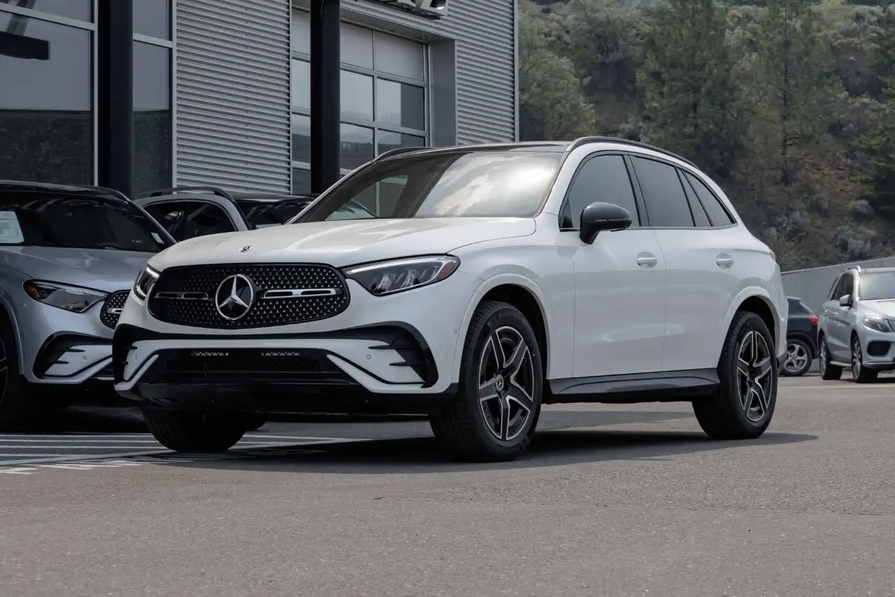 2026 Mercedes-Benz GLC