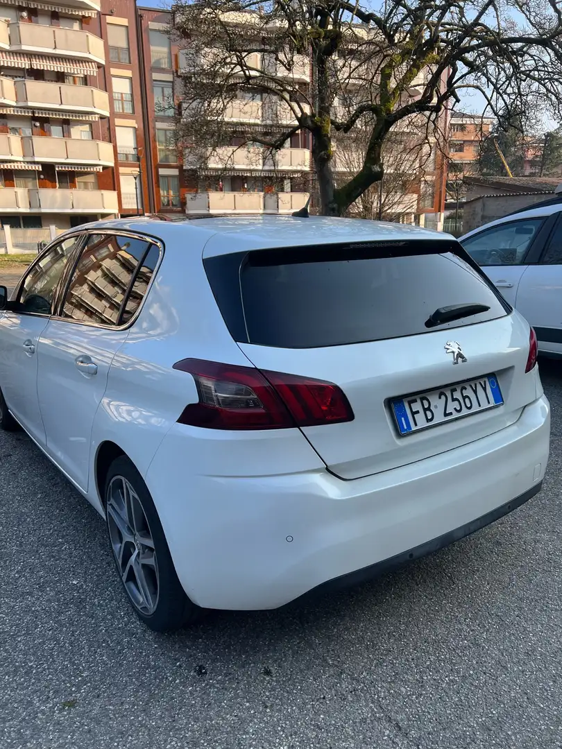 Peugeot 308 5p 1.6 bluehdi Allure s&s 120cv eat6 Bianco - 2