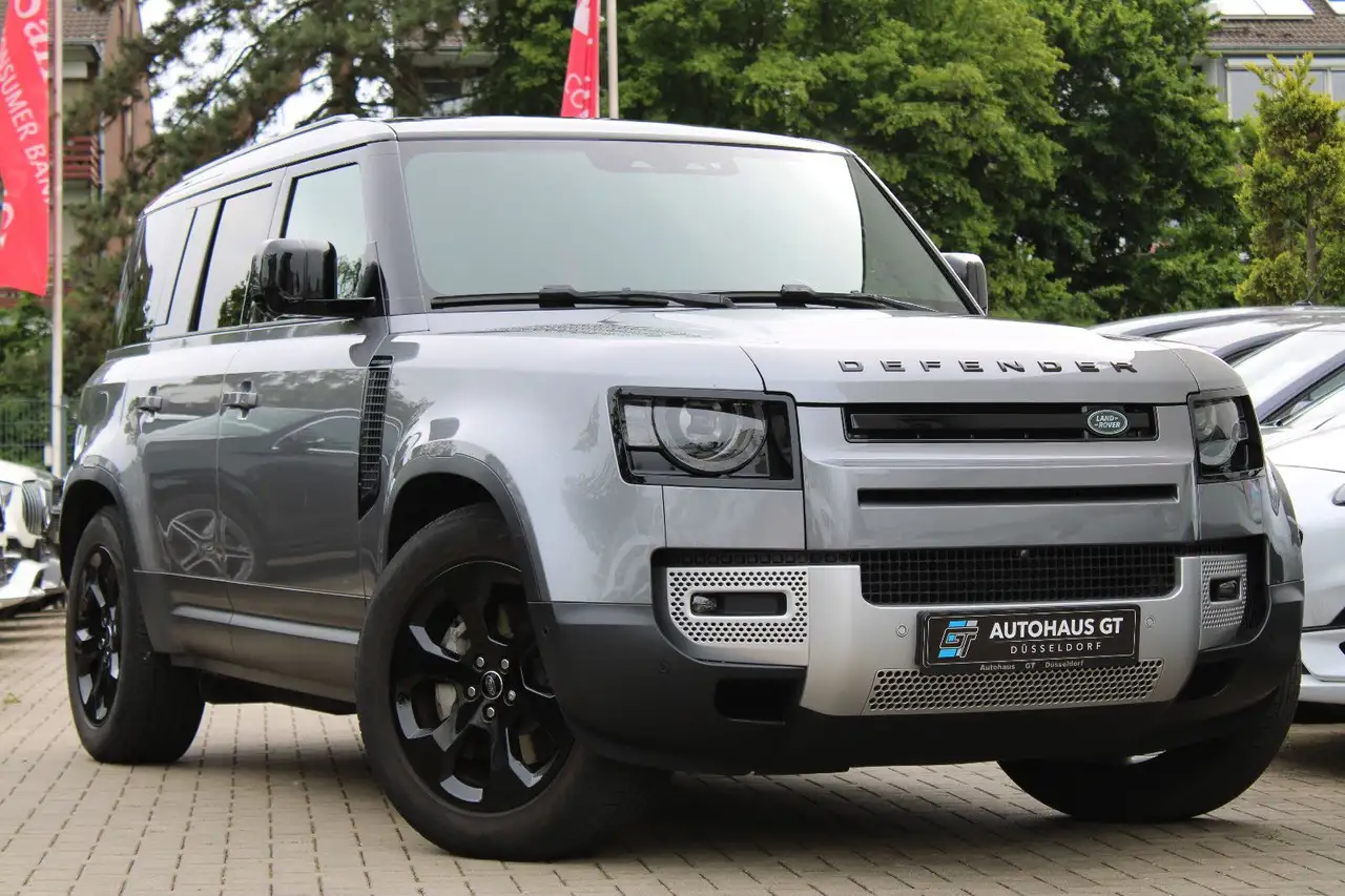 Land Rover Defender 110 D300 HSE/Black Edit/Vollausstattung — photo 1 of 29