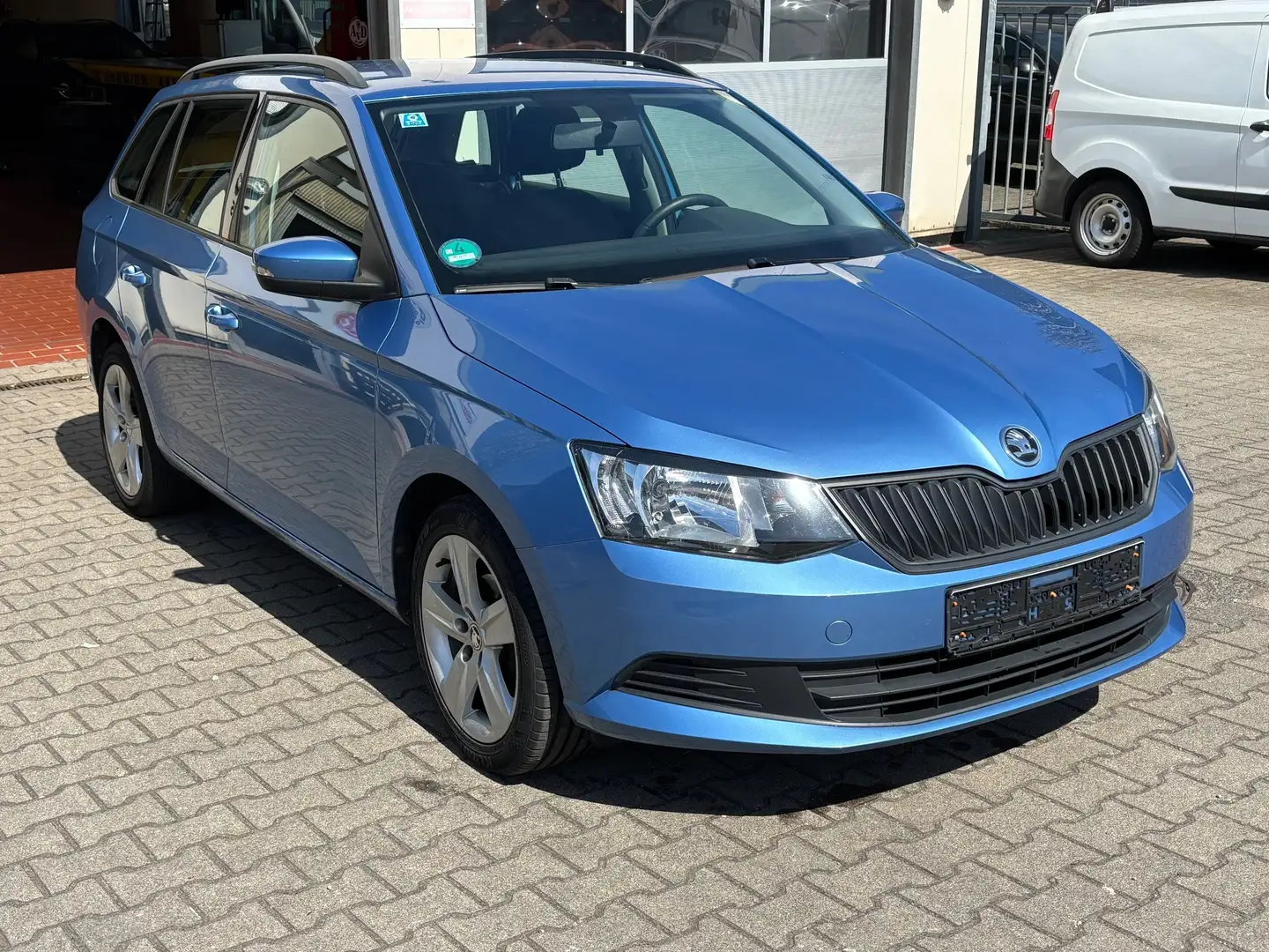 Skoda Fabia Active  Kombi /Cool&Sound/Green tec/ DAB/Bluet. Blau - 1