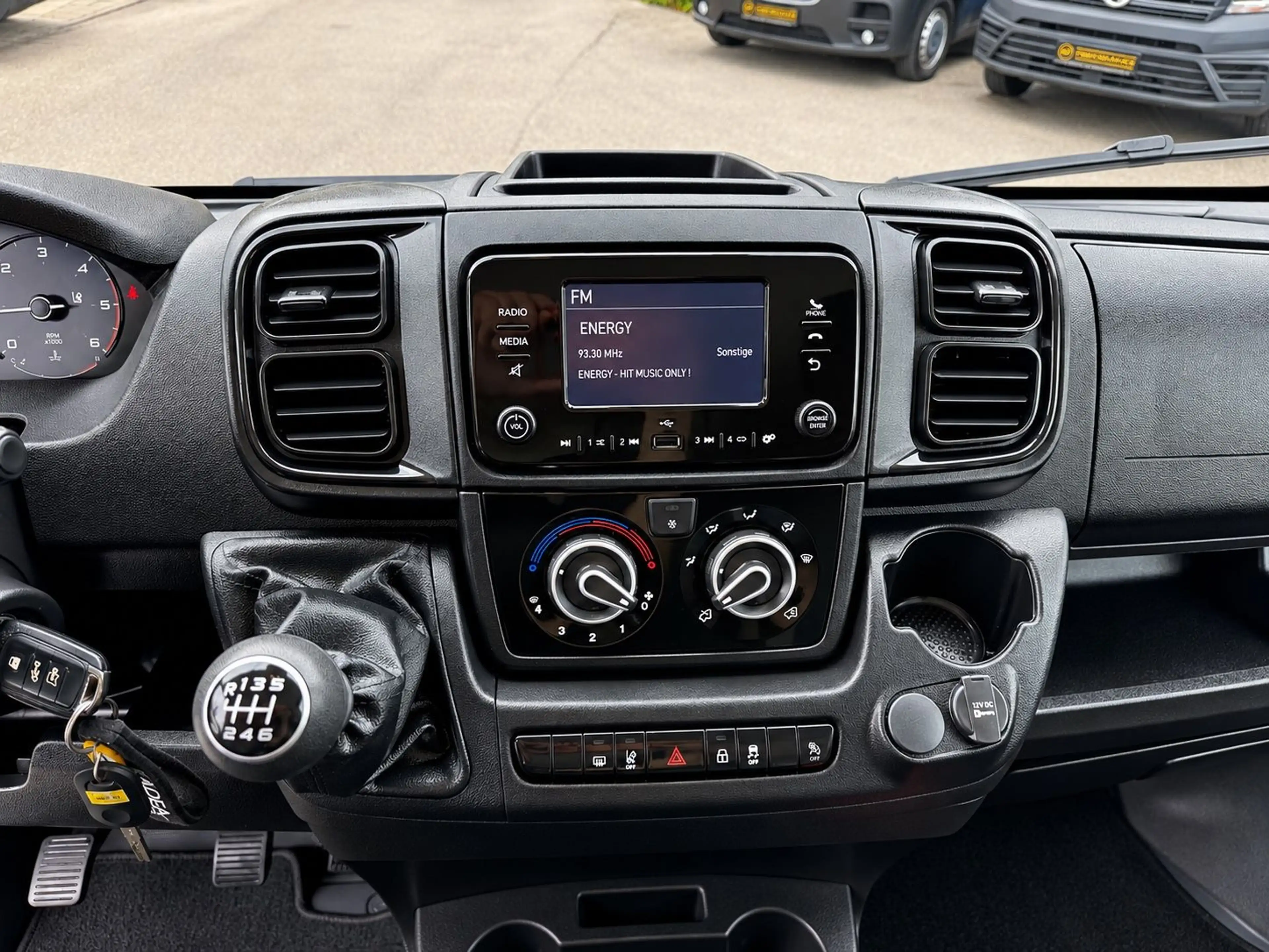 Opel Movano 35 L2H1 BlueHDI 140 KLIMA TEMPOMAT AHK — photo 13