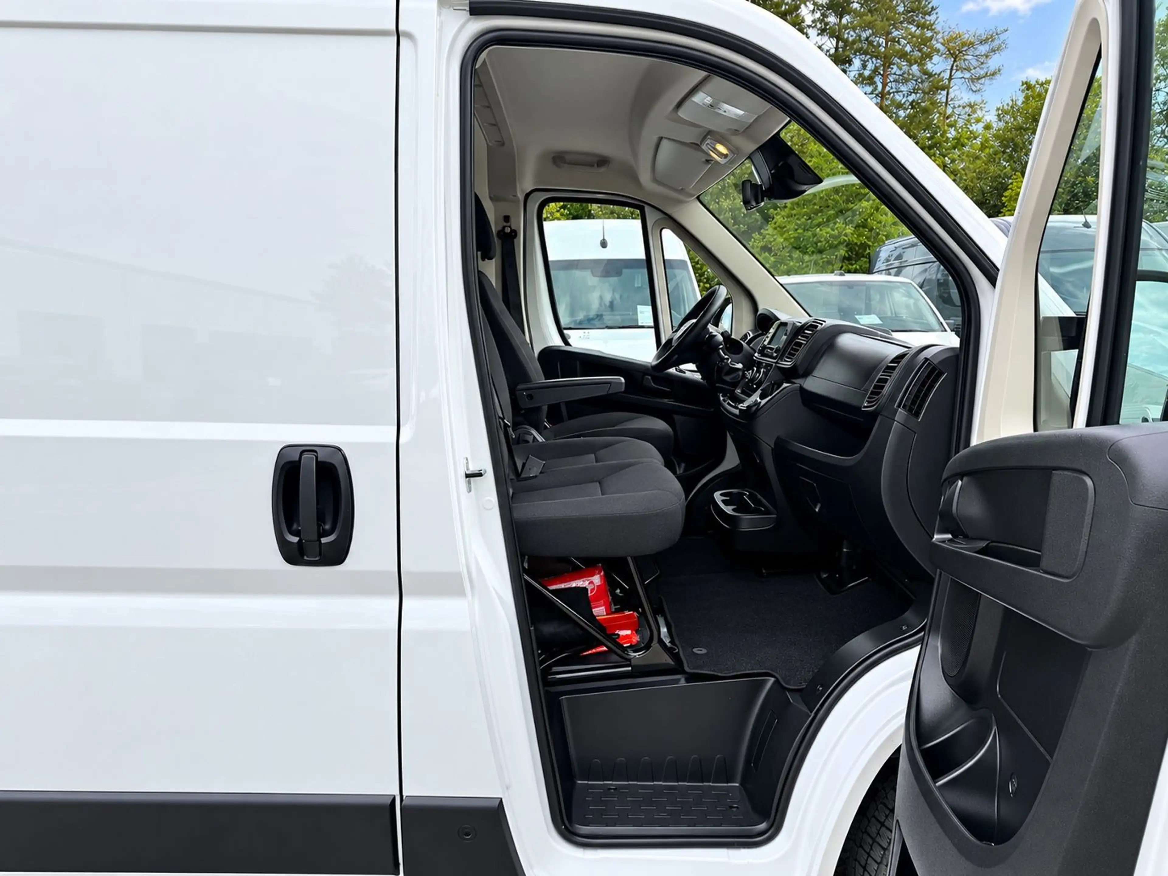 Opel Movano 35 L2H1 BlueHDI 140 KLIMA TEMPOMAT AHK — photo 9