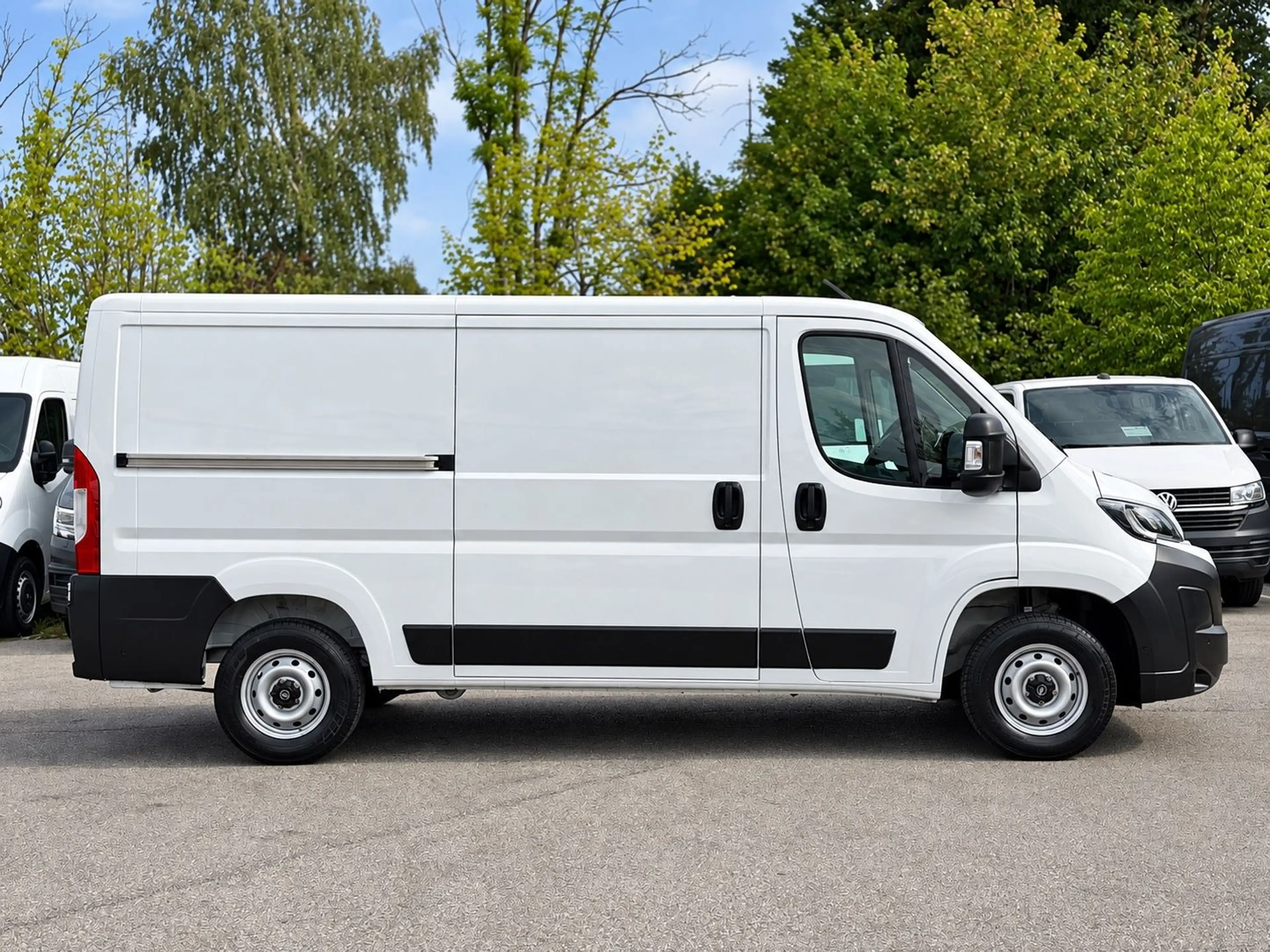 Opel Movano 35 L2H1 BlueHDI 140 KLIMA TEMPOMAT AHK — photo 4