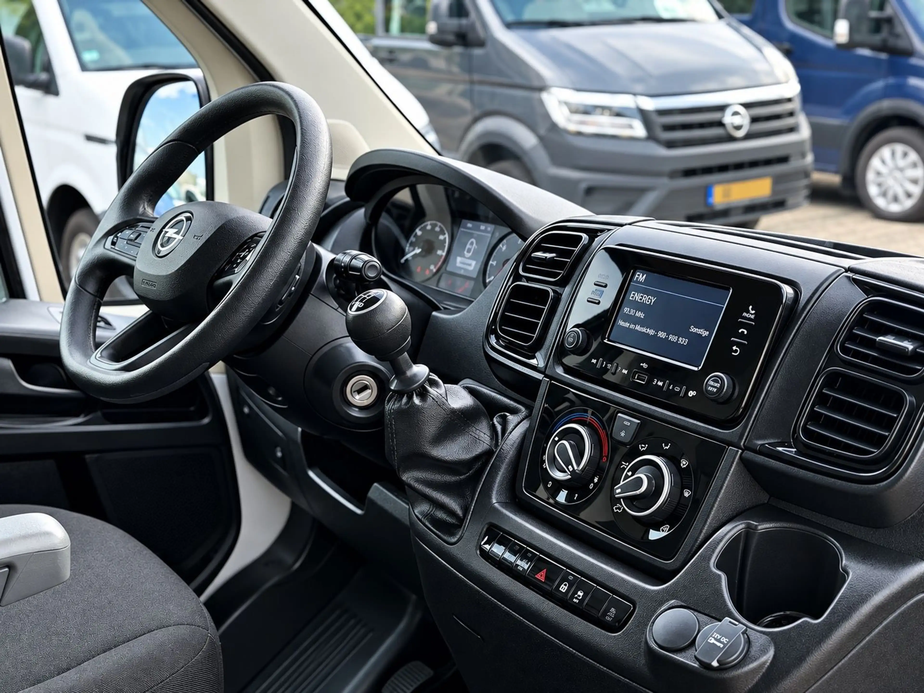 Opel Movano 35 L2H1 BlueHDI 140 KLIMA TEMPOMAT AHK — photo 11