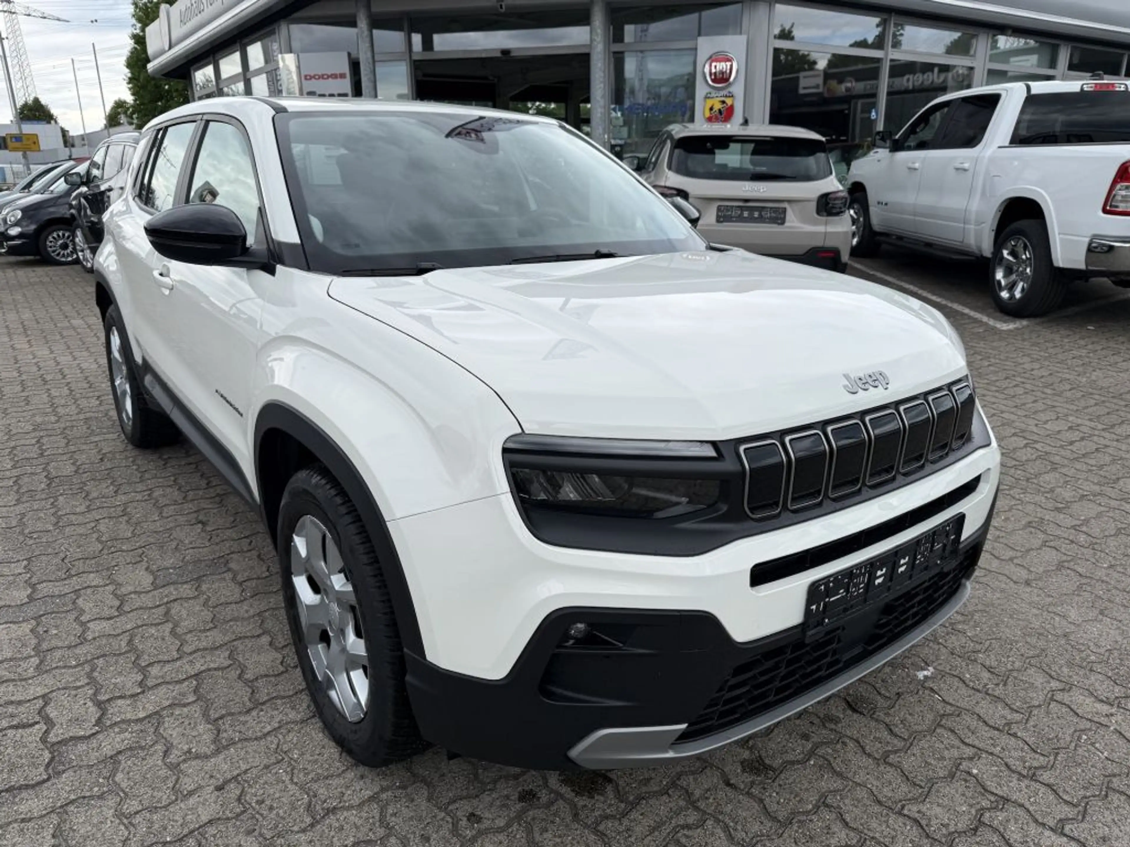 Jeep Avenger 1.2 GSE T3 Turbo-Benzin GDI Altitude — photo 3