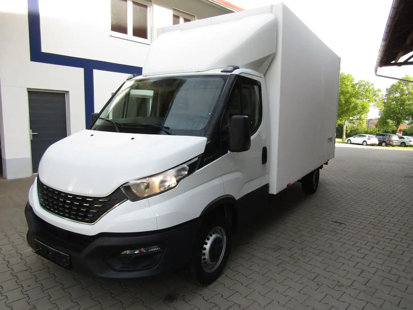 Iveco Daily Koffer  35 S 14   1250 KG Zuladung Weiß - 1
