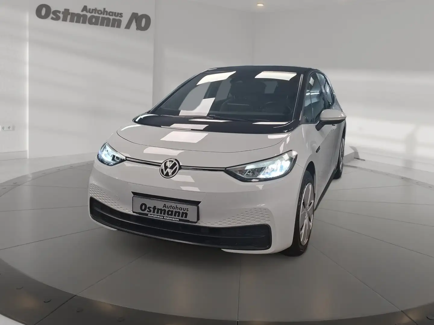 Volkswagen ID.3 Pure Performance CarPlay PDC LED SHZ Weiß - 1