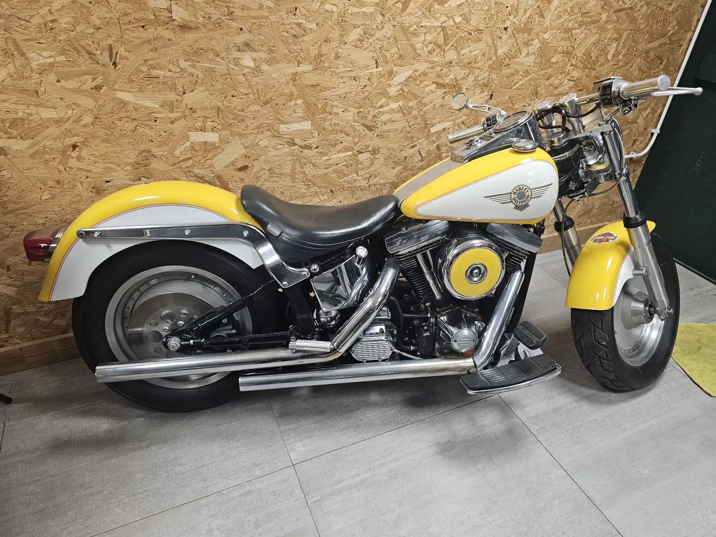 Harley-Davidson Fat Boy 1340cc Geel - 1
