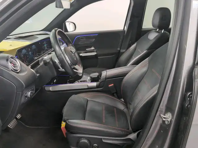 Mercedes-Benz GLB view 5