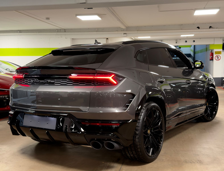 Lamborghini Urus URUS SE MASSAGE HEADUP B&O PANO STYLEPACK FULL — photo 4