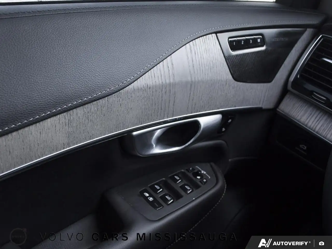 Volvo XC90 снимка Volvo XC90