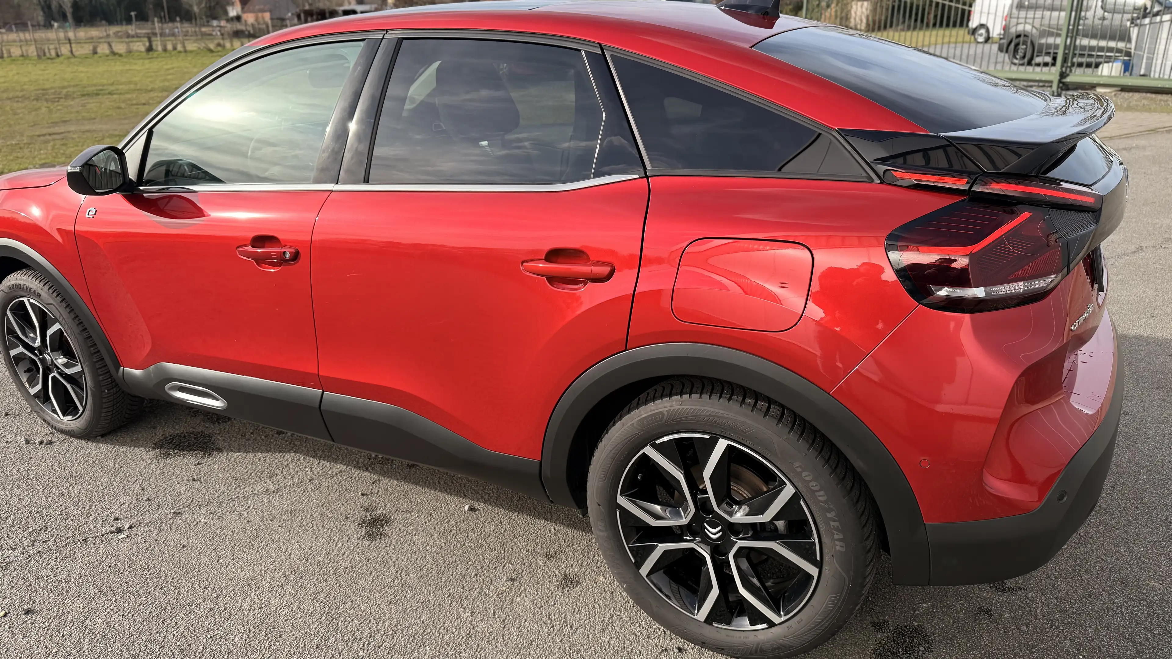 Citroen E-C4 Electric SHINE-PACK — photo 4
