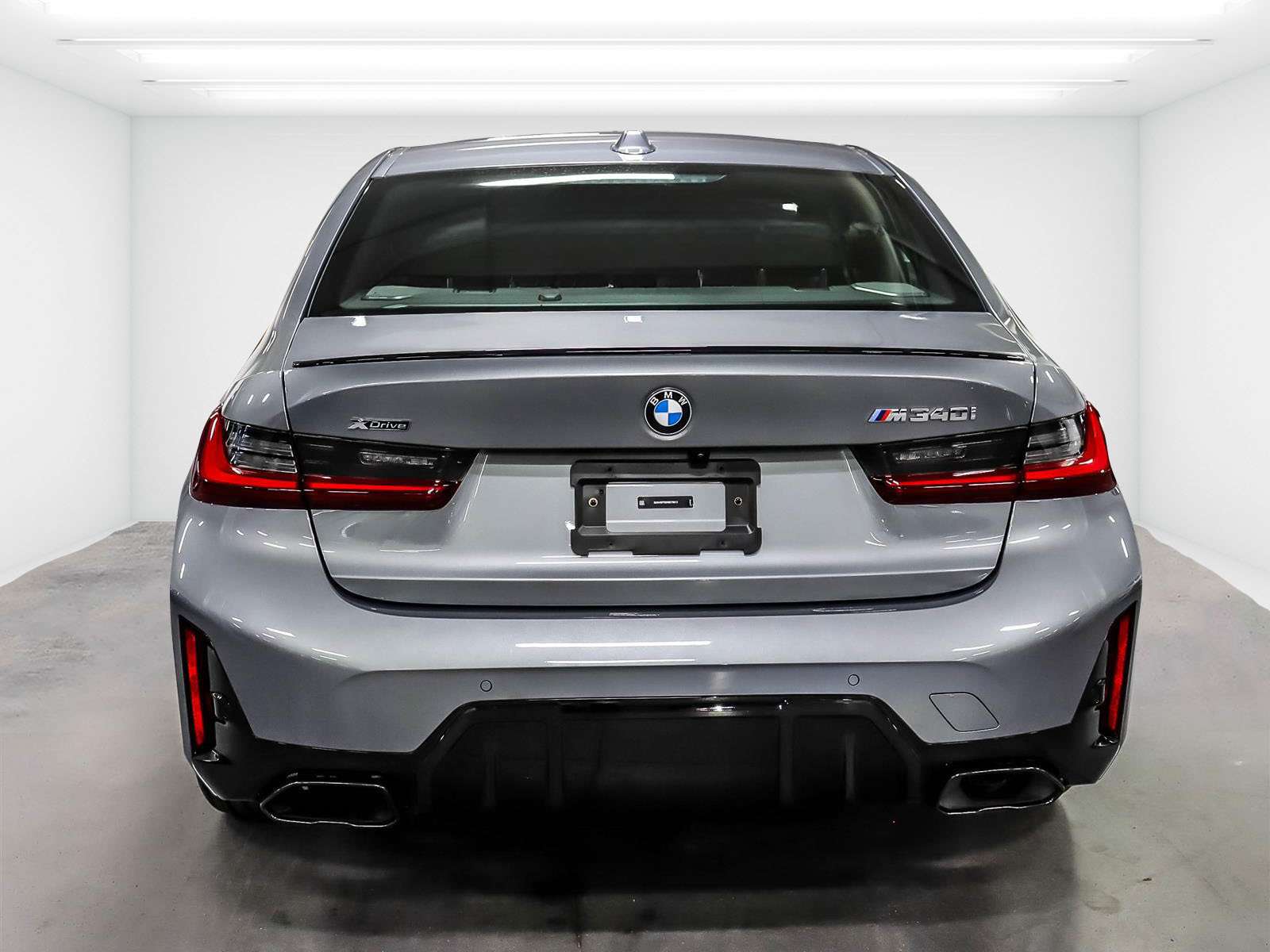 2024 BMW 3 Series xDrive Sedan — снимка 1