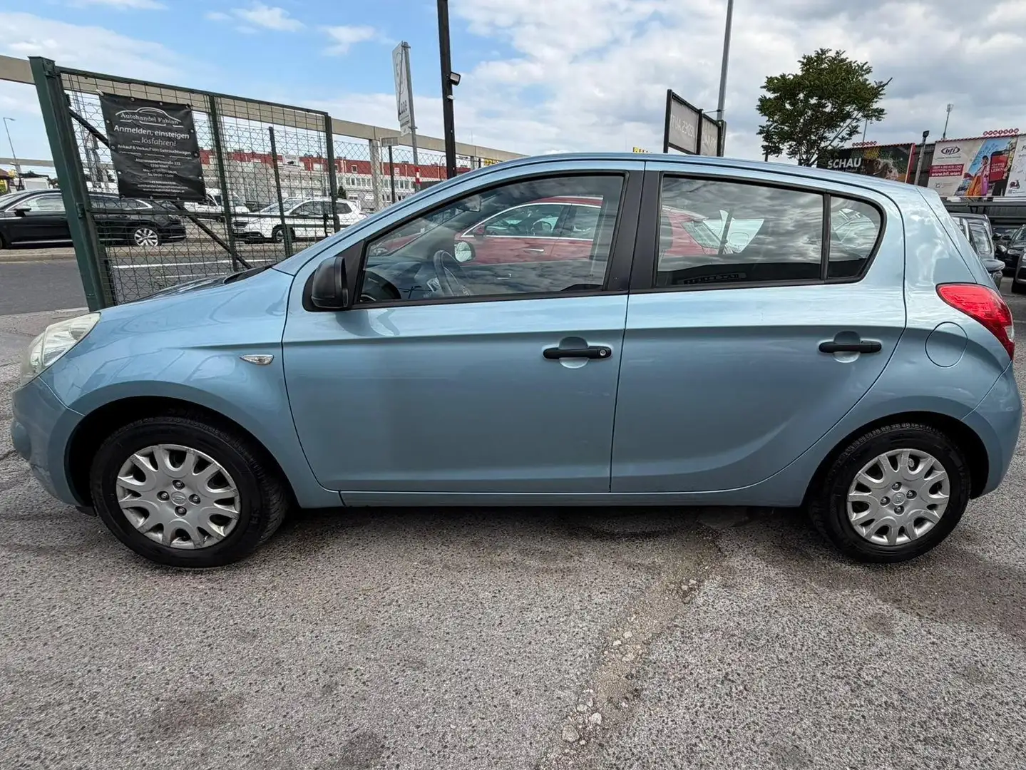 Hyundai i20 1,25 Classic Blau - 2