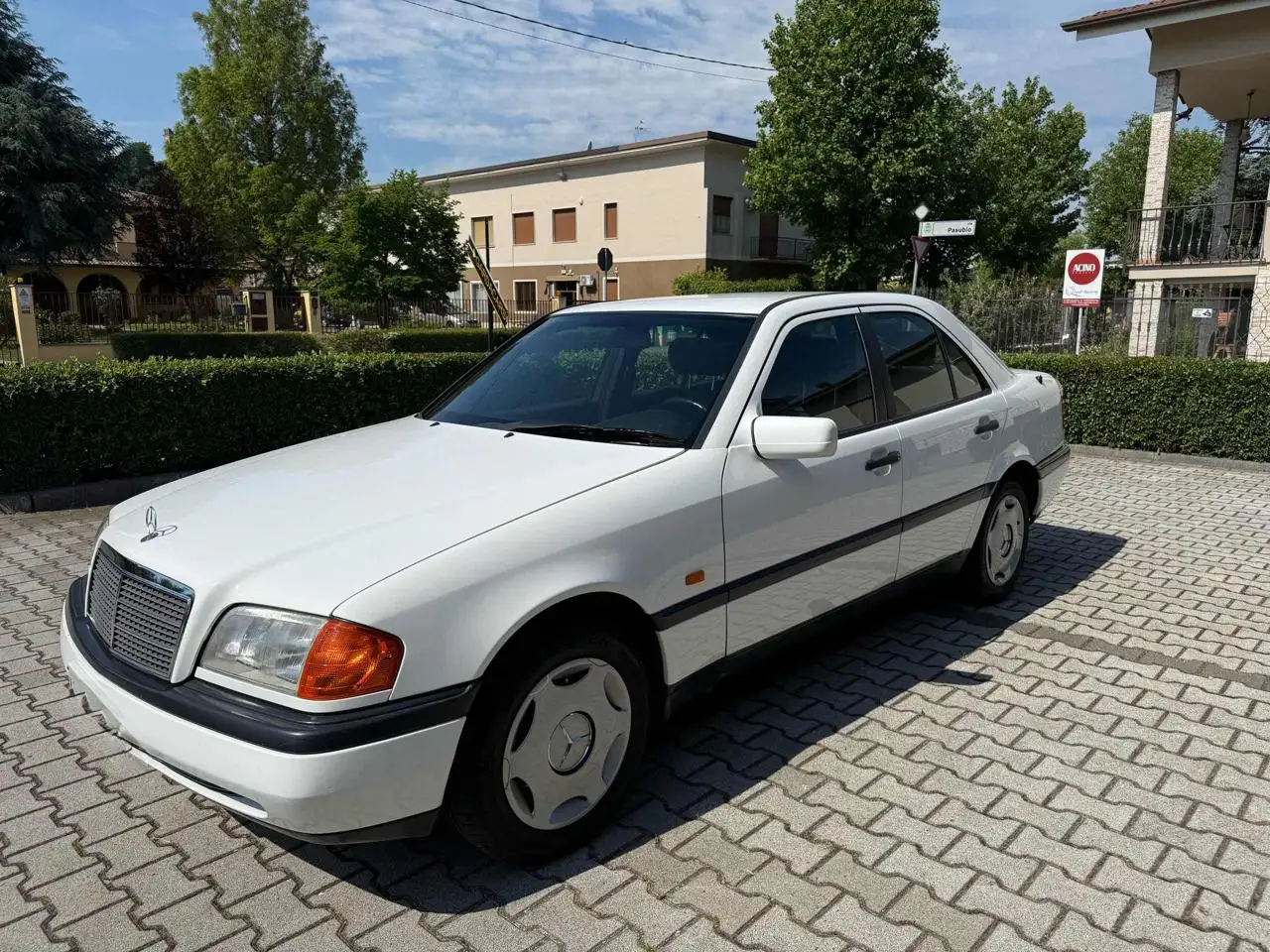 Mercedes-Benz C 180 cat Classic, foto 1