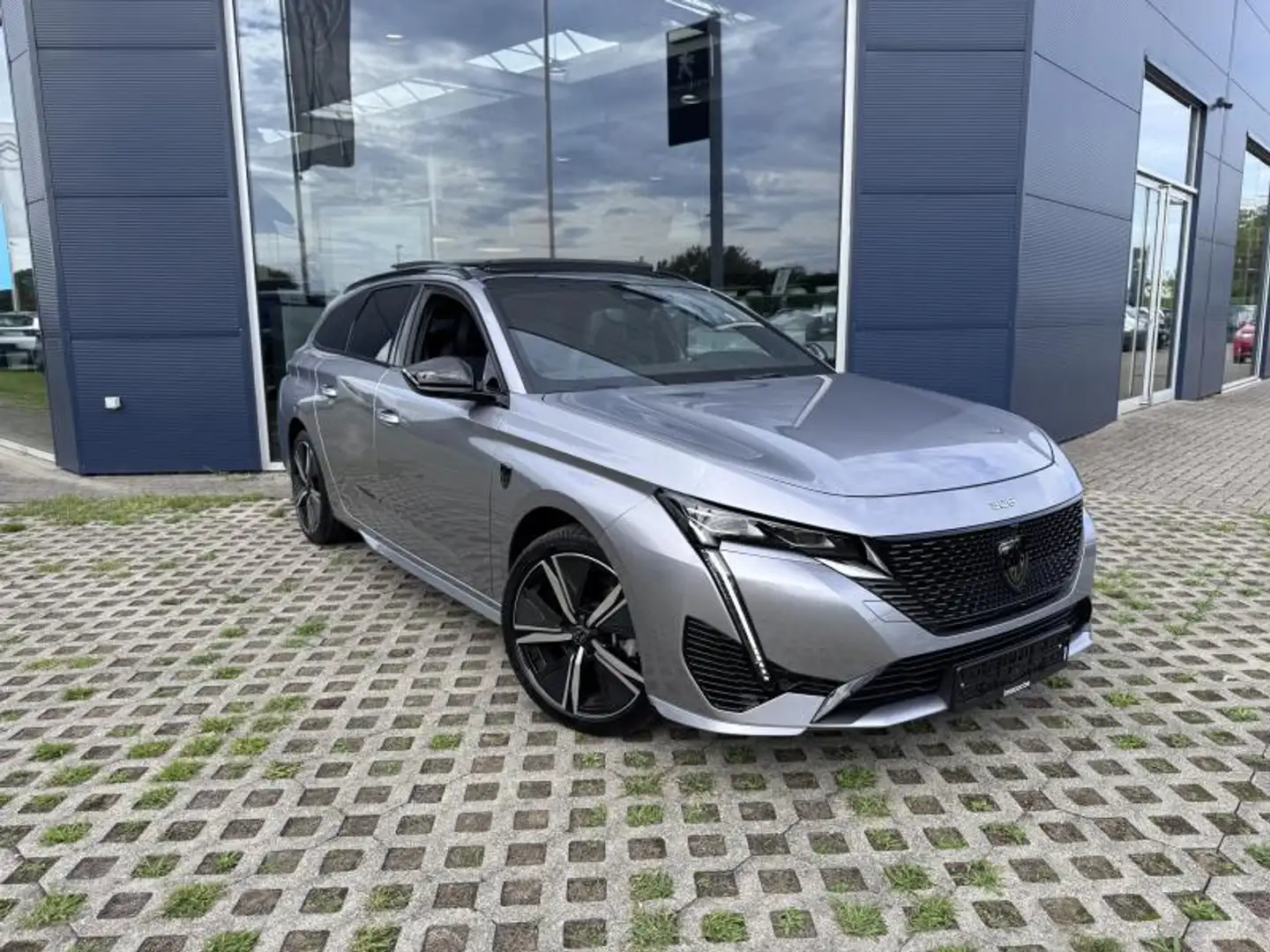 Peugeot 308 GT,MASSAGE,PANODAK,ALCANTARA Plateado - 2