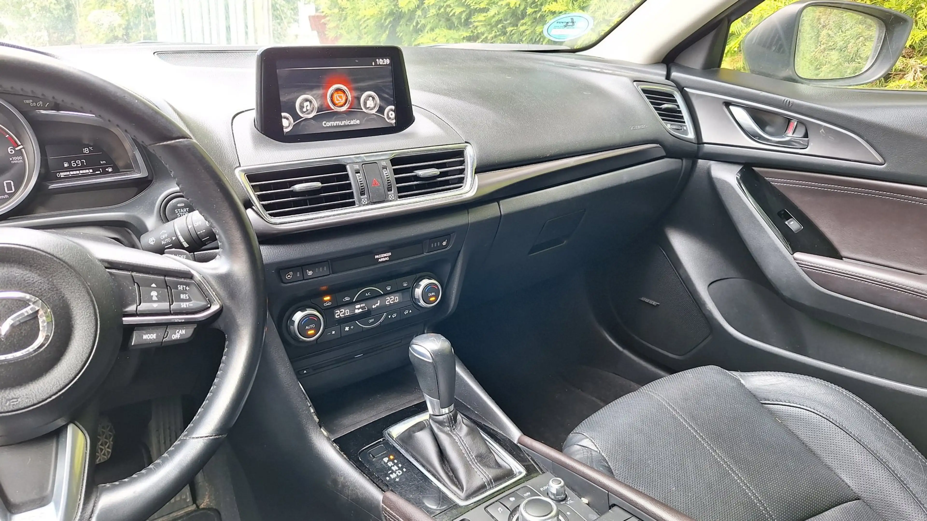 Mazda 3 2.2 SkyActiv-D 150 GT-M — photo 8