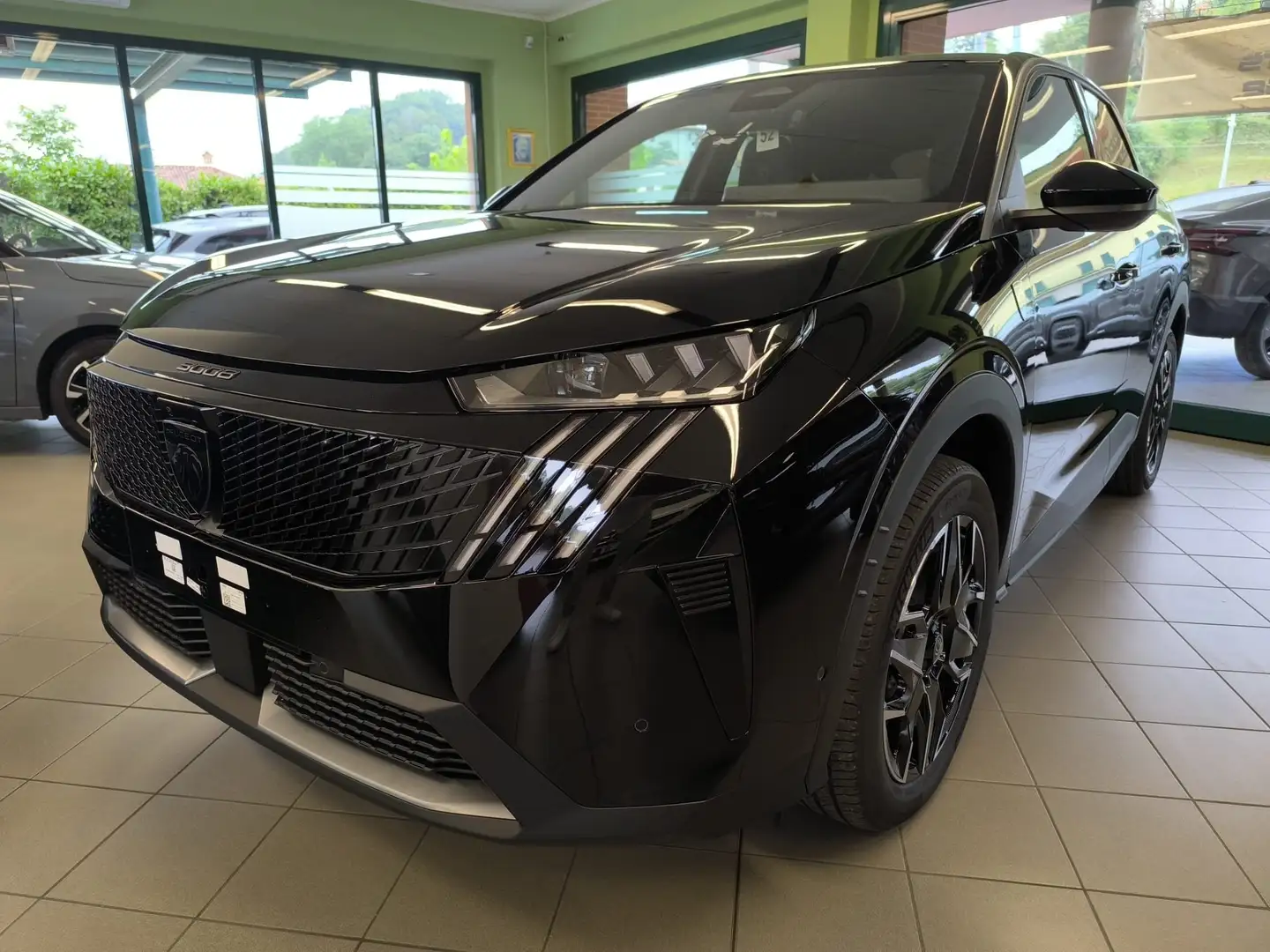 Peugeot 3008 - 145 cv hybrid GT e-dcs6 Grigio - 1