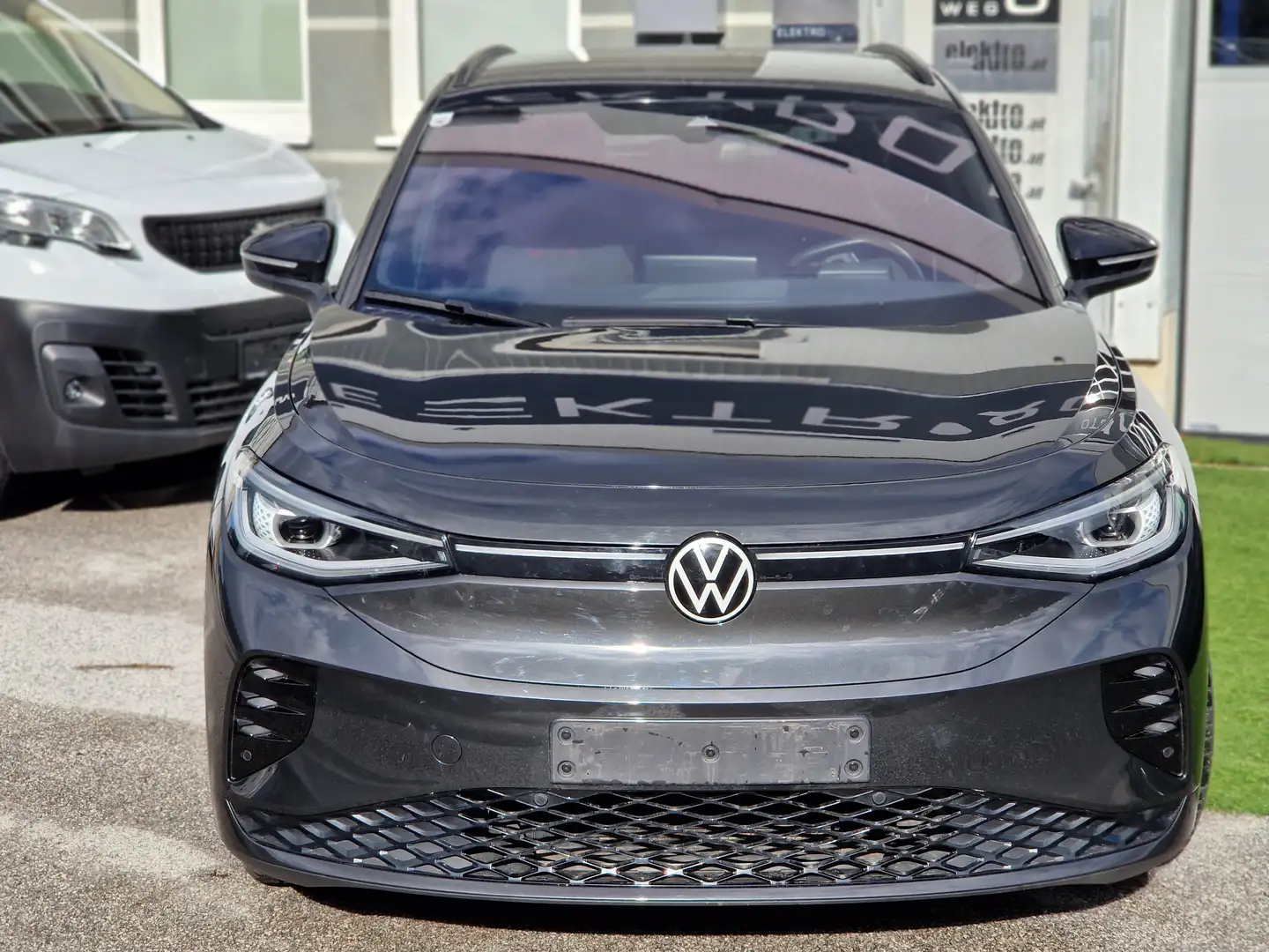 Volkswagen ID.4 220 kW 4Motion GTX: ab 38.325(-20%). 5 J. Garantie Grijs - 2