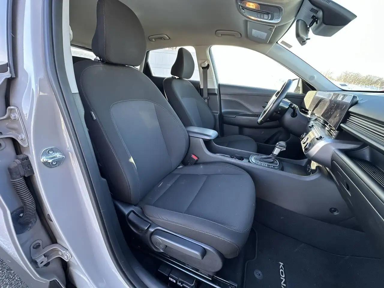 Hyundai KONA снимка Hyundai KONA