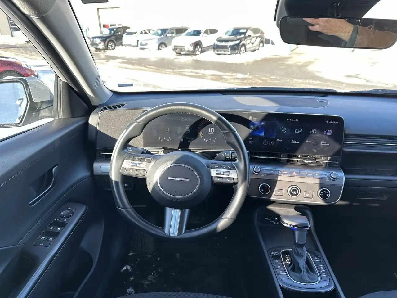 Hyundai KONA снимка Hyundai KONA