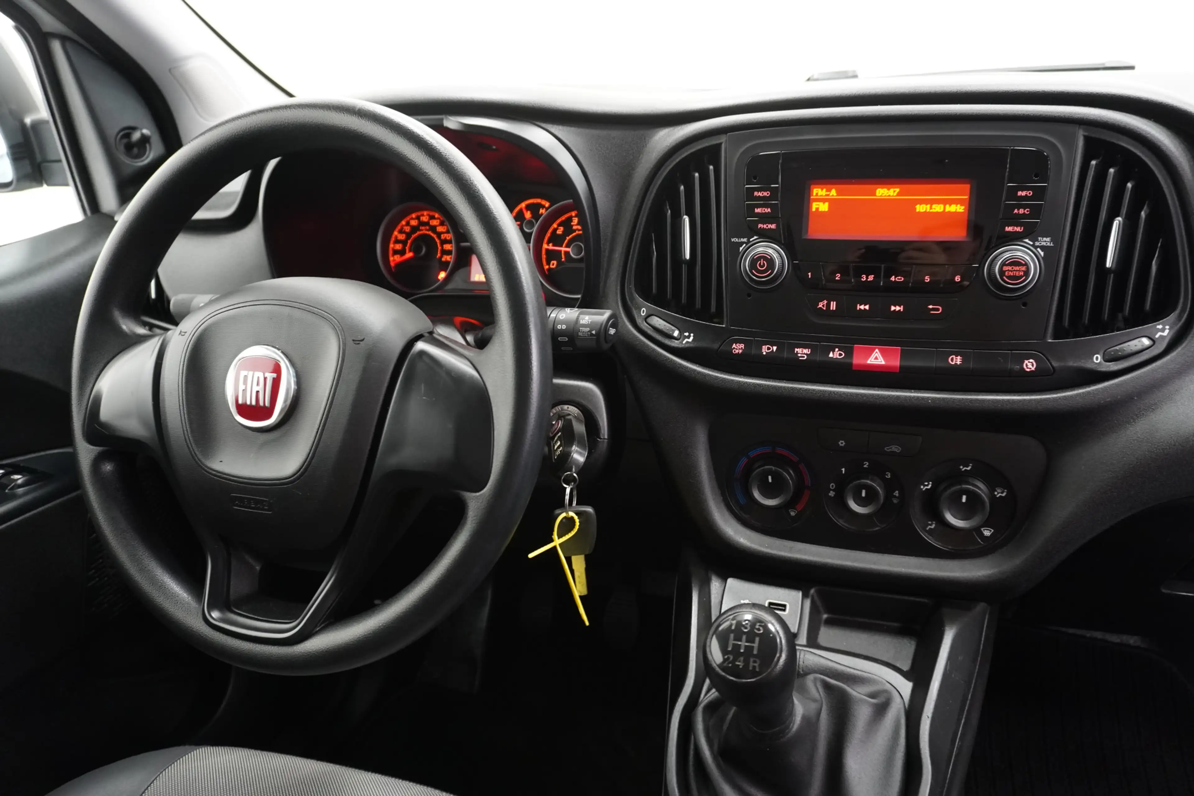 Fiat Doblo Cargo 1.3 MJ EURO 6 - Airco - Start/Stop - NAP - € — photo 4