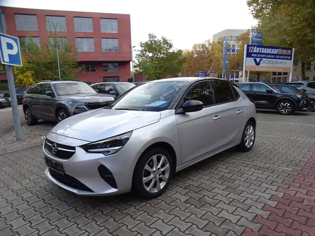 Opel Corsa 1.2 Edition mit Navi