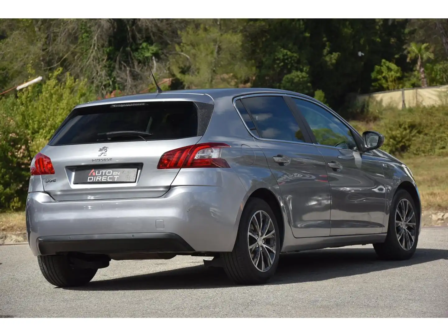 Peugeot 308 1.2i PureTech 12V - 82  II 2013 BERLINE Style PHAS Gris - 2
