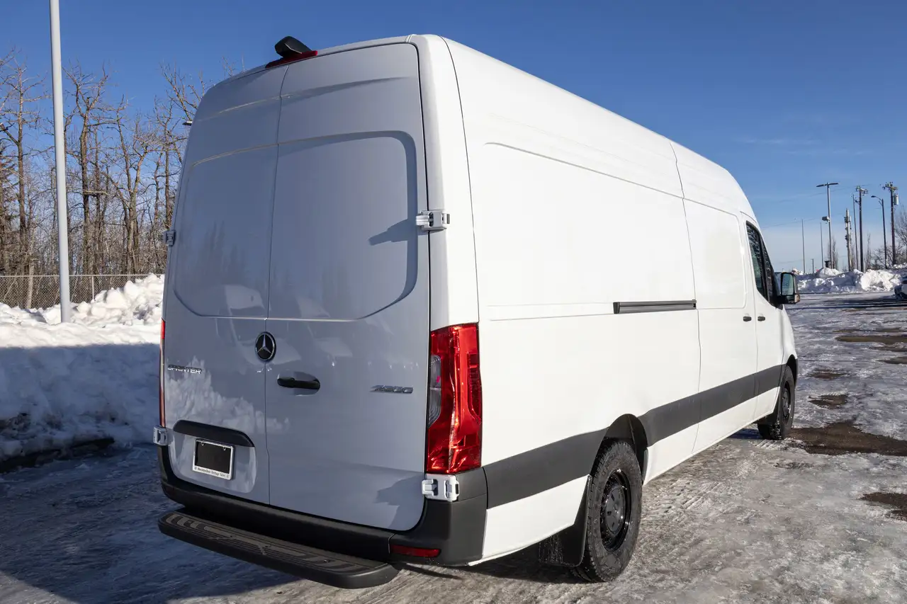 Mercedes-Benz Sprinter снимка Mercedes-Benz Sprinter