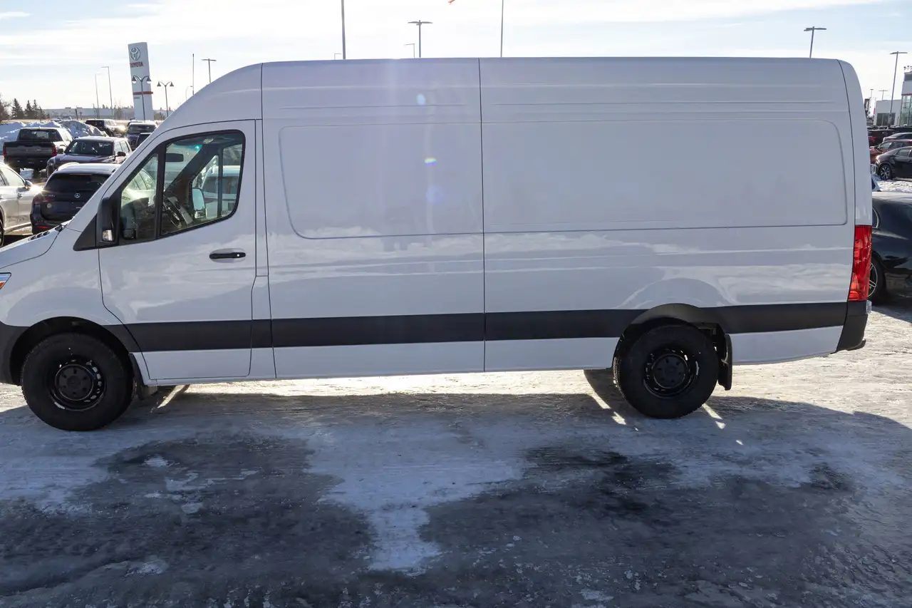 Mercedes-Benz Sprinter снимка Mercedes-Benz Sprinter