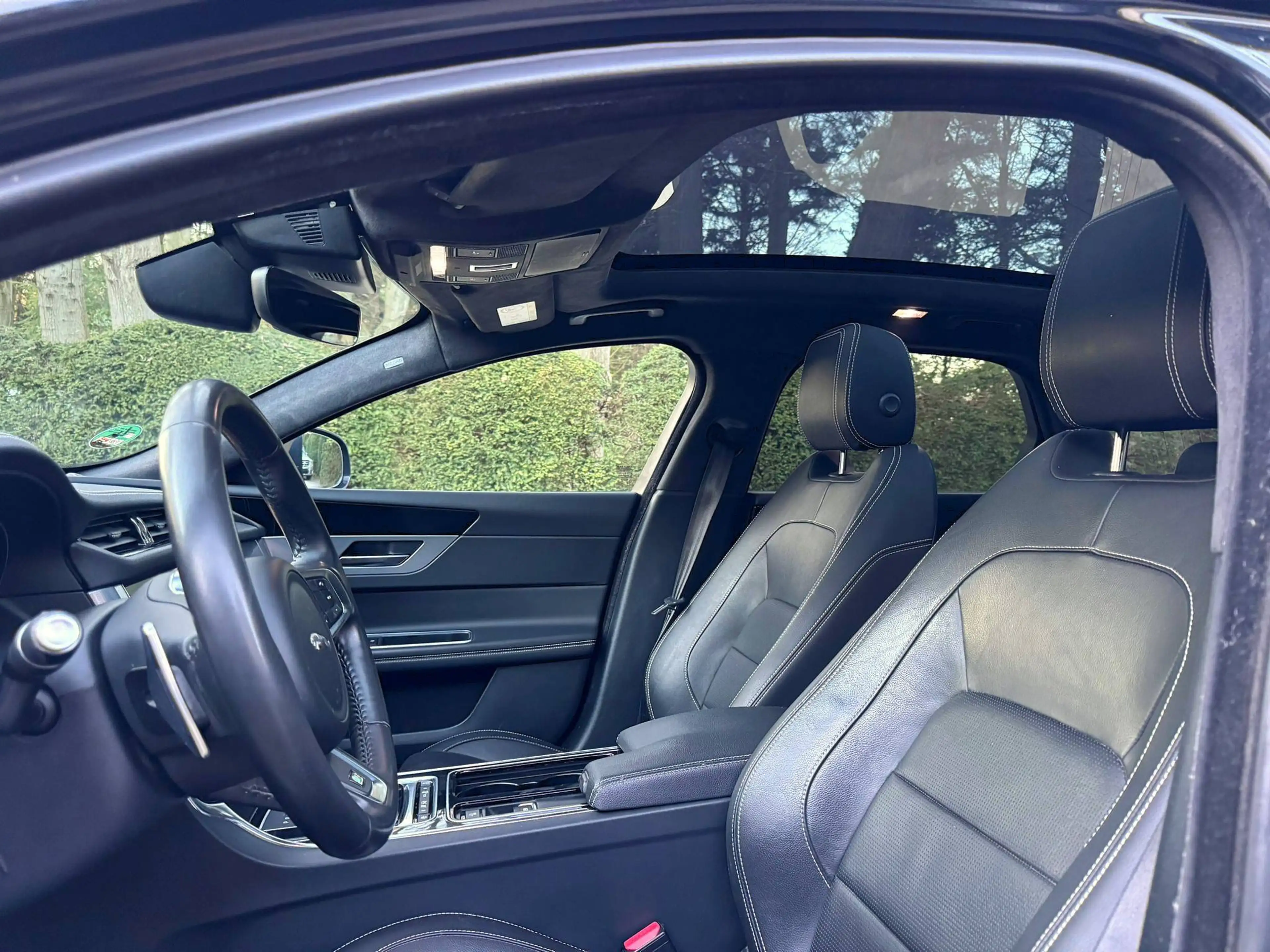 Jaguar XF 25t R-sport Sportbrake 2.0 benzine / Panodak/ Full optie — photo 13