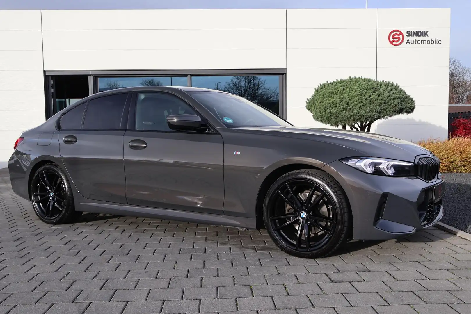 BMW 320 d xDrive Lim. M Sport -Standhzg.- Gris - 2