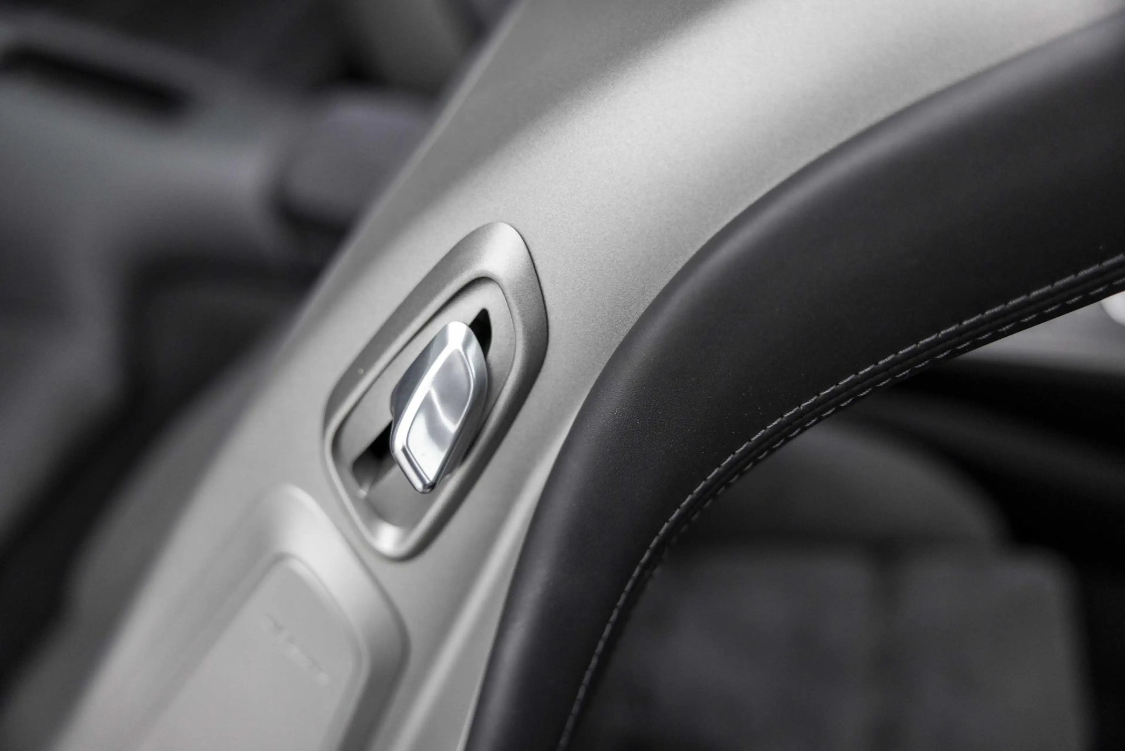 Porsche 991 991.2 - 3.0 TARGA 4 GTS PDK — photo 36