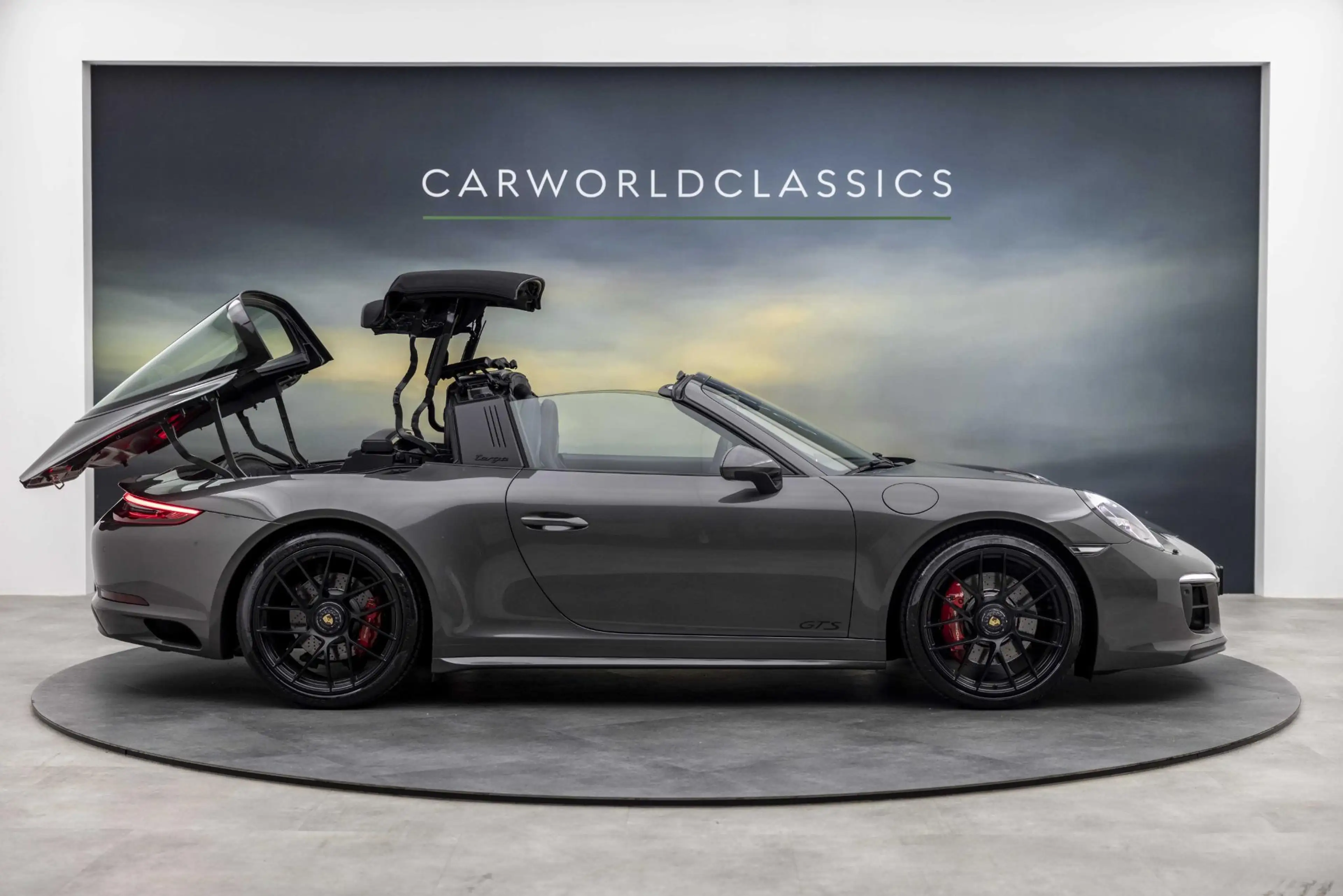 Porsche 991 991.2 - 3.0 TARGA 4 GTS PDK — photo 14