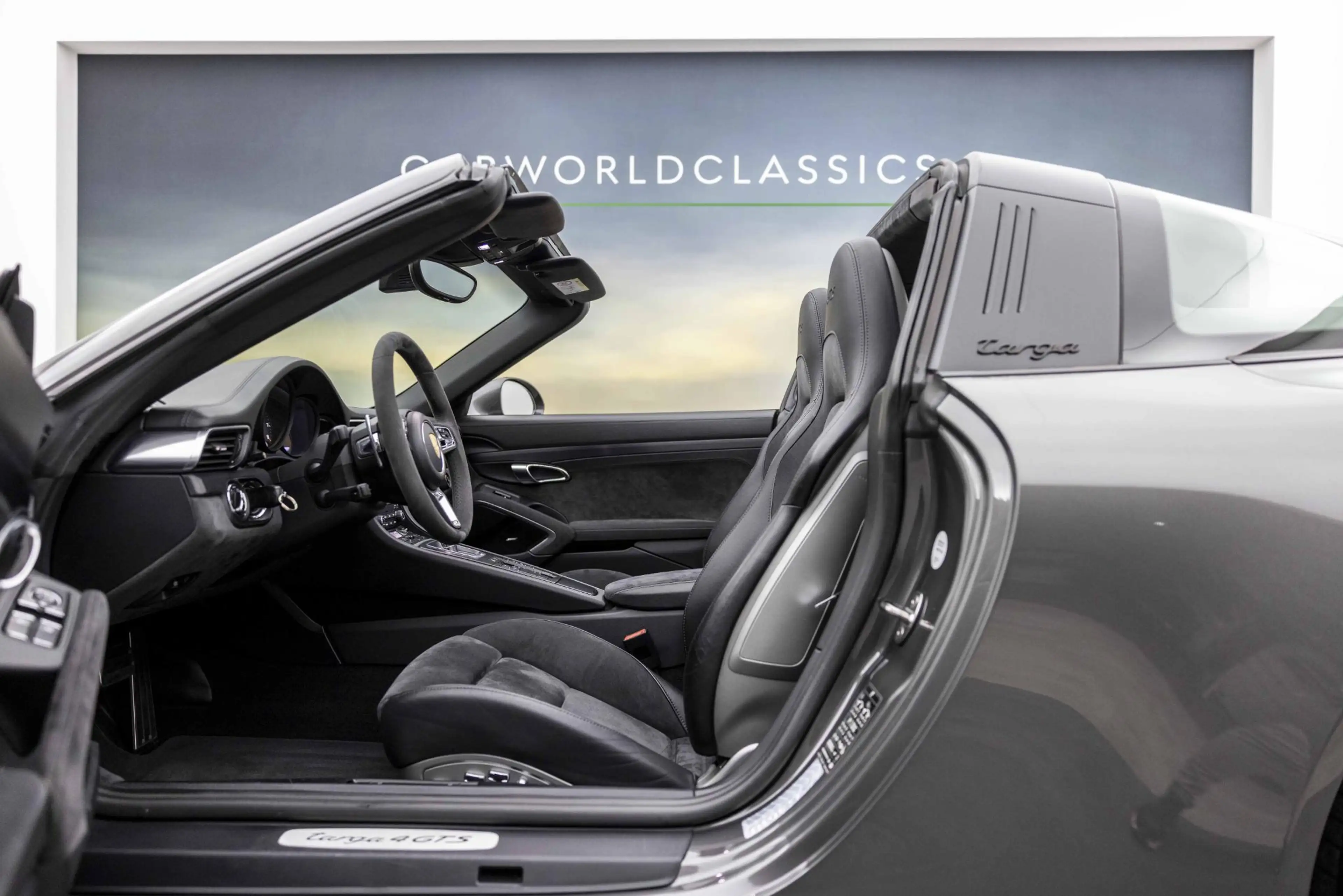 Porsche 991 991.2 - 3.0 TARGA 4 GTS PDK — photo 27