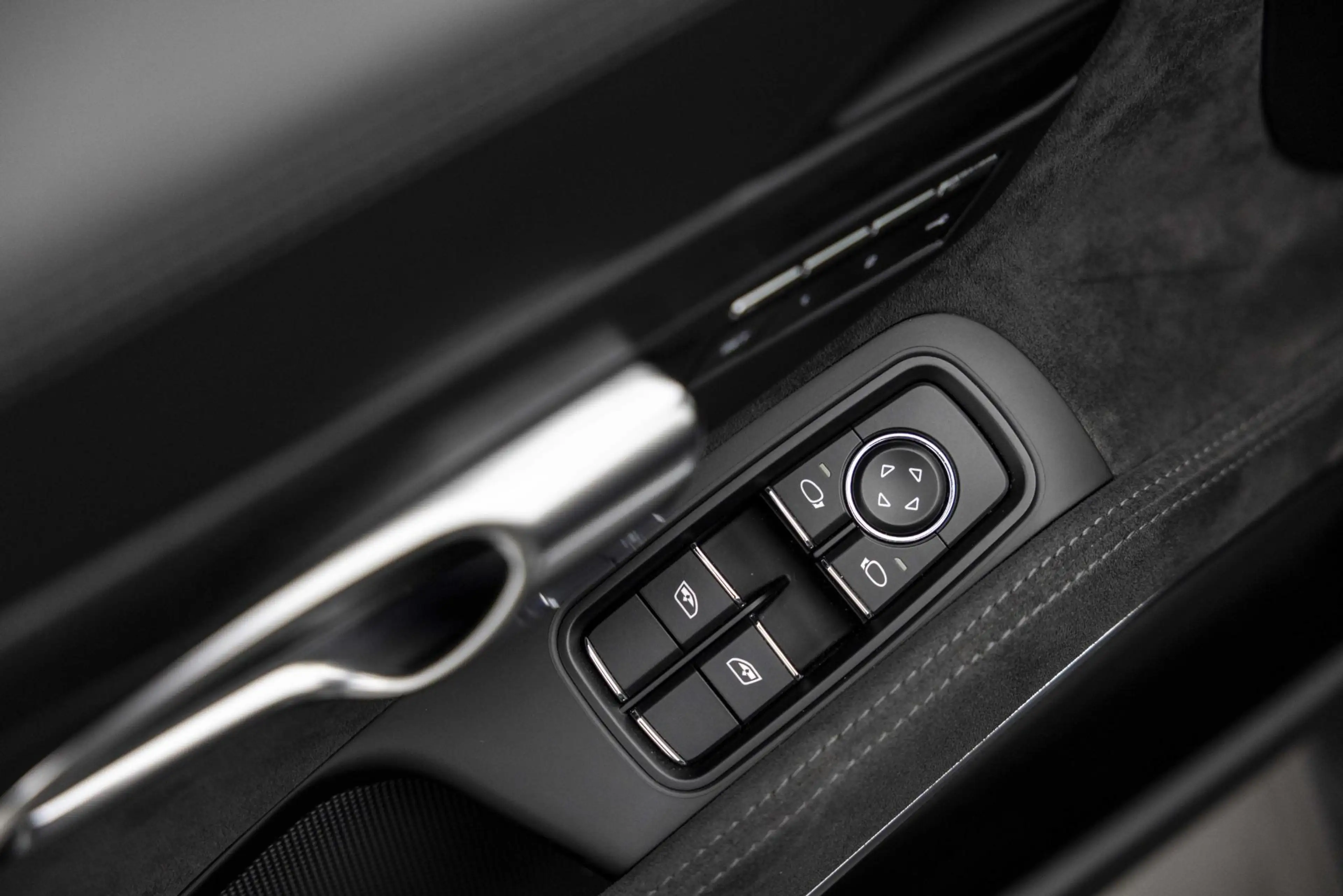 Porsche 991 991.2 - 3.0 TARGA 4 GTS PDK — photo 39