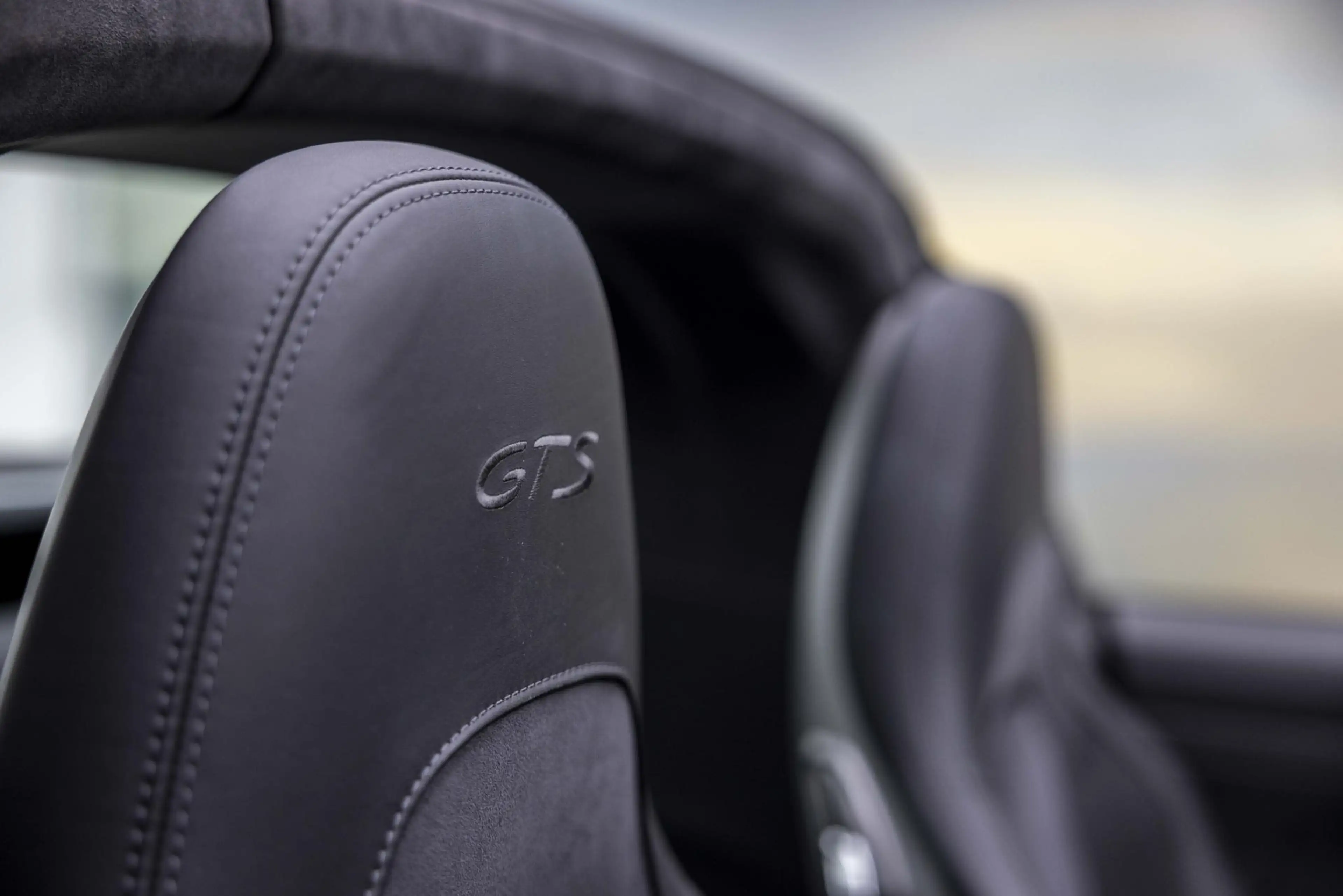 Porsche 991 991.2 - 3.0 TARGA 4 GTS PDK — photo 34