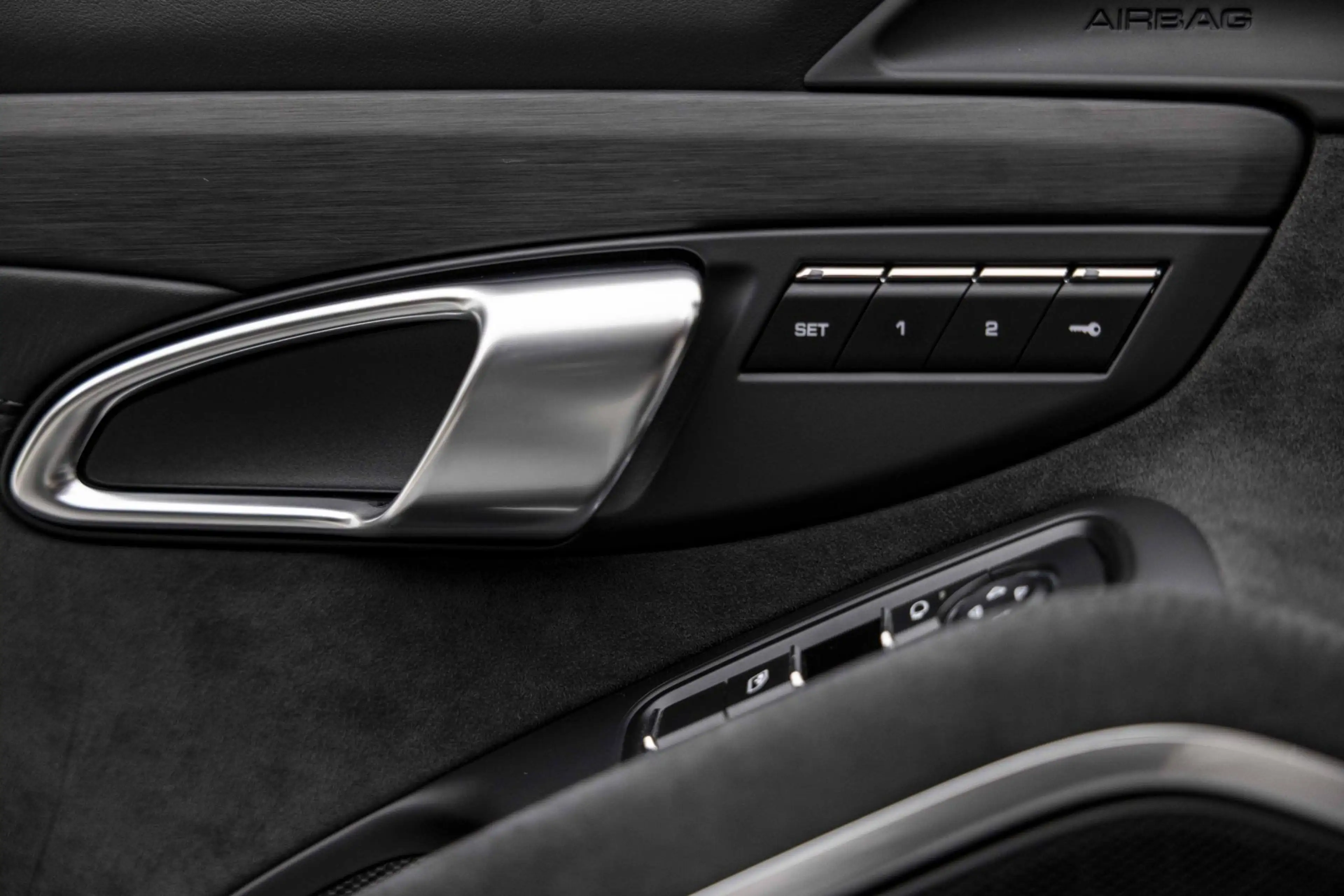 Porsche 991 991.2 - 3.0 TARGA 4 GTS PDK — photo 41