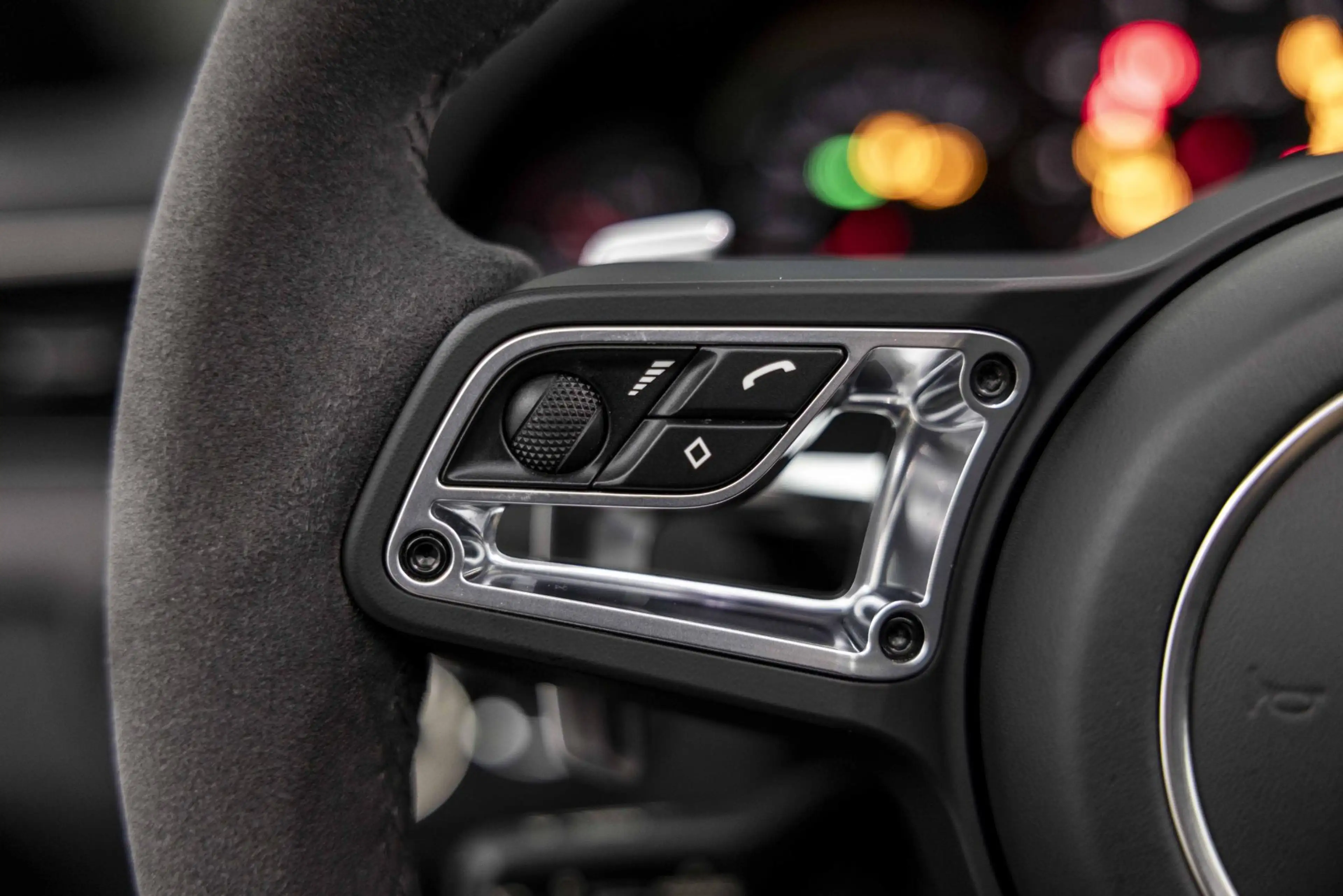 Porsche 991 991.2 - 3.0 TARGA 4 GTS PDK — photo 45
