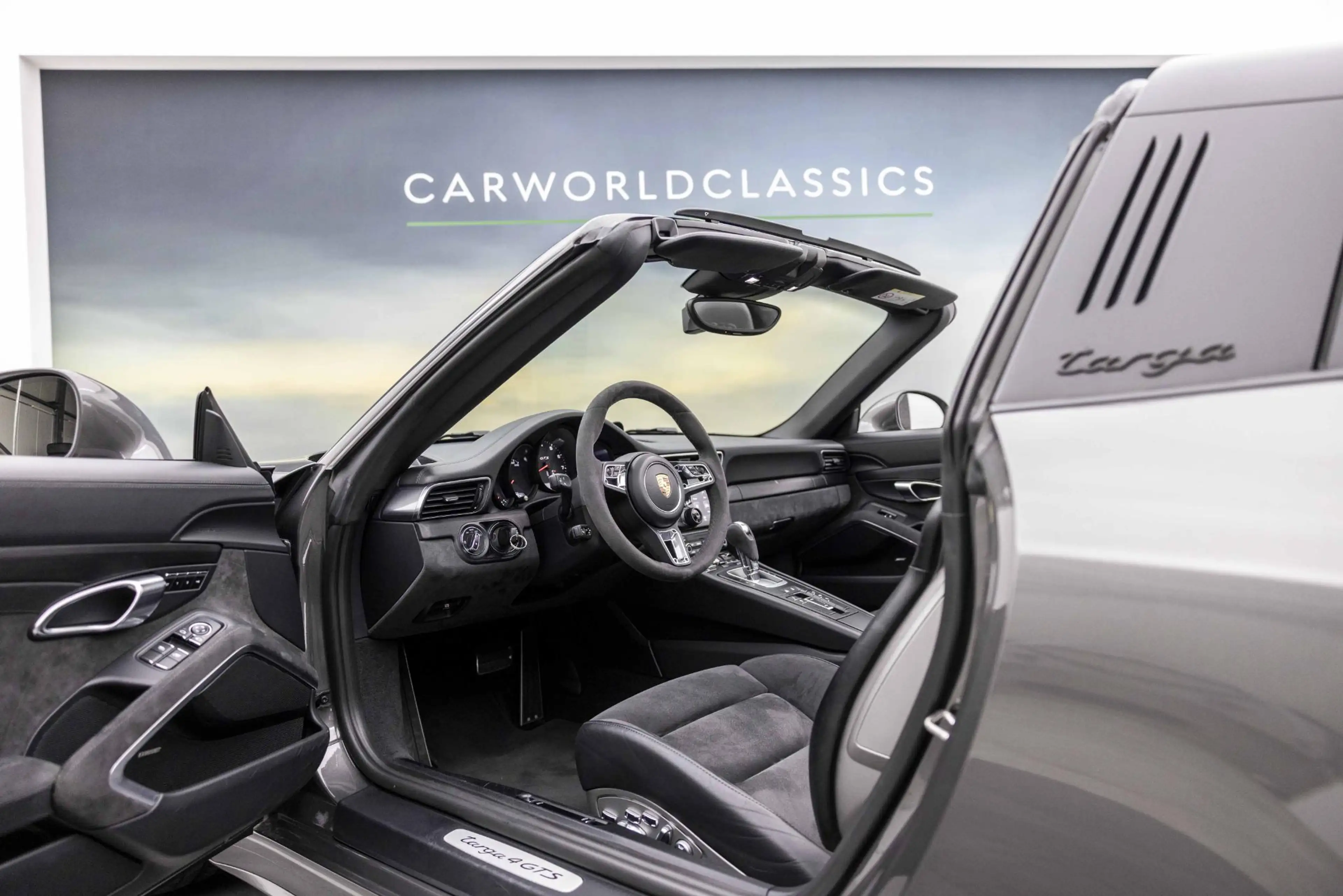 Porsche 991 991.2 - 3.0 TARGA 4 GTS PDK — photo 28